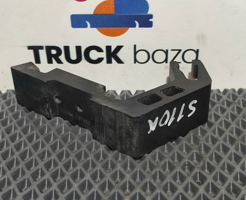 2127926 Кронштейн верхнего спойлера для Scania 6-series R (с 2016)