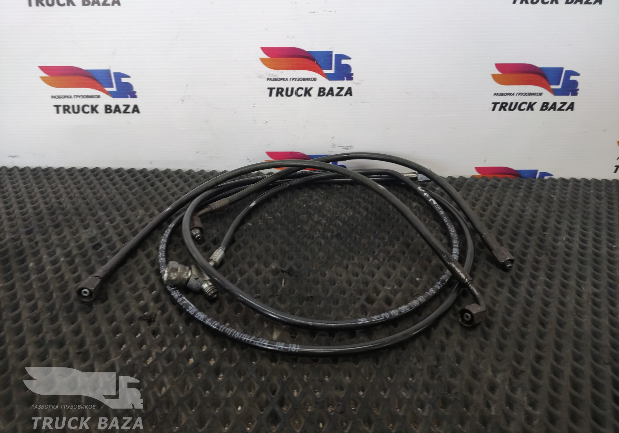 06540990208 Шланг подъема кабины комплект