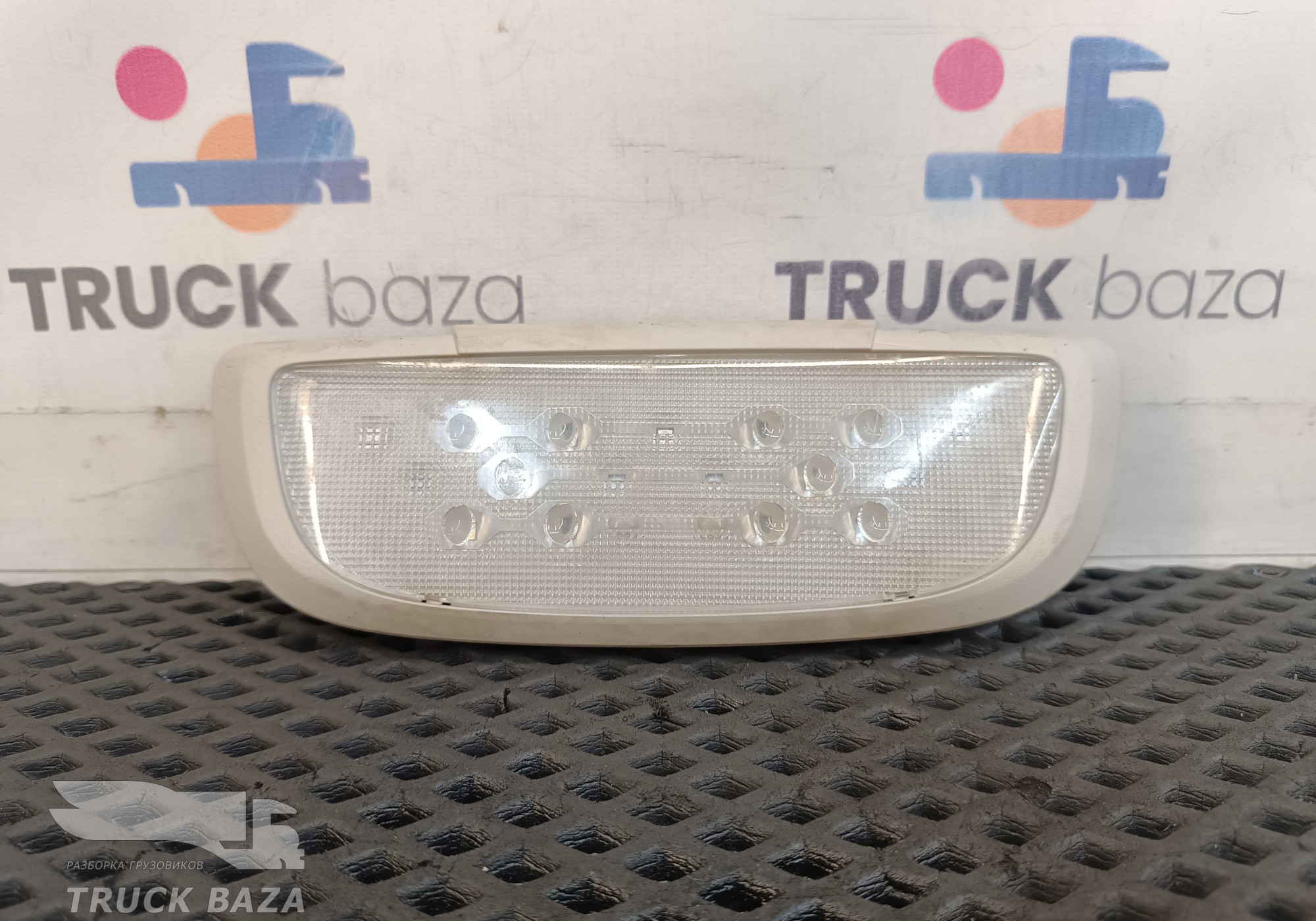 JC4613776ABW Плафон салонный для Ford F-MAX (с 2018)