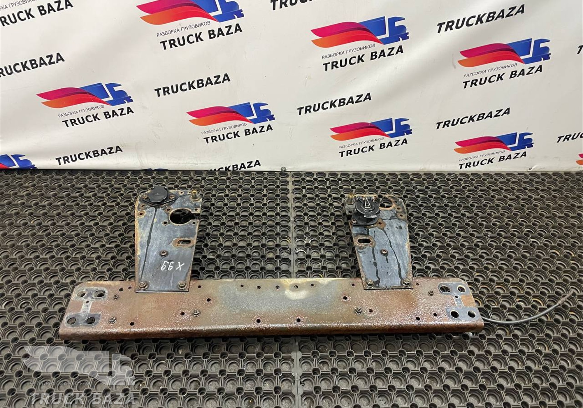 1699955 Кронштейн перекидок для Daf XF105 (с 2005)