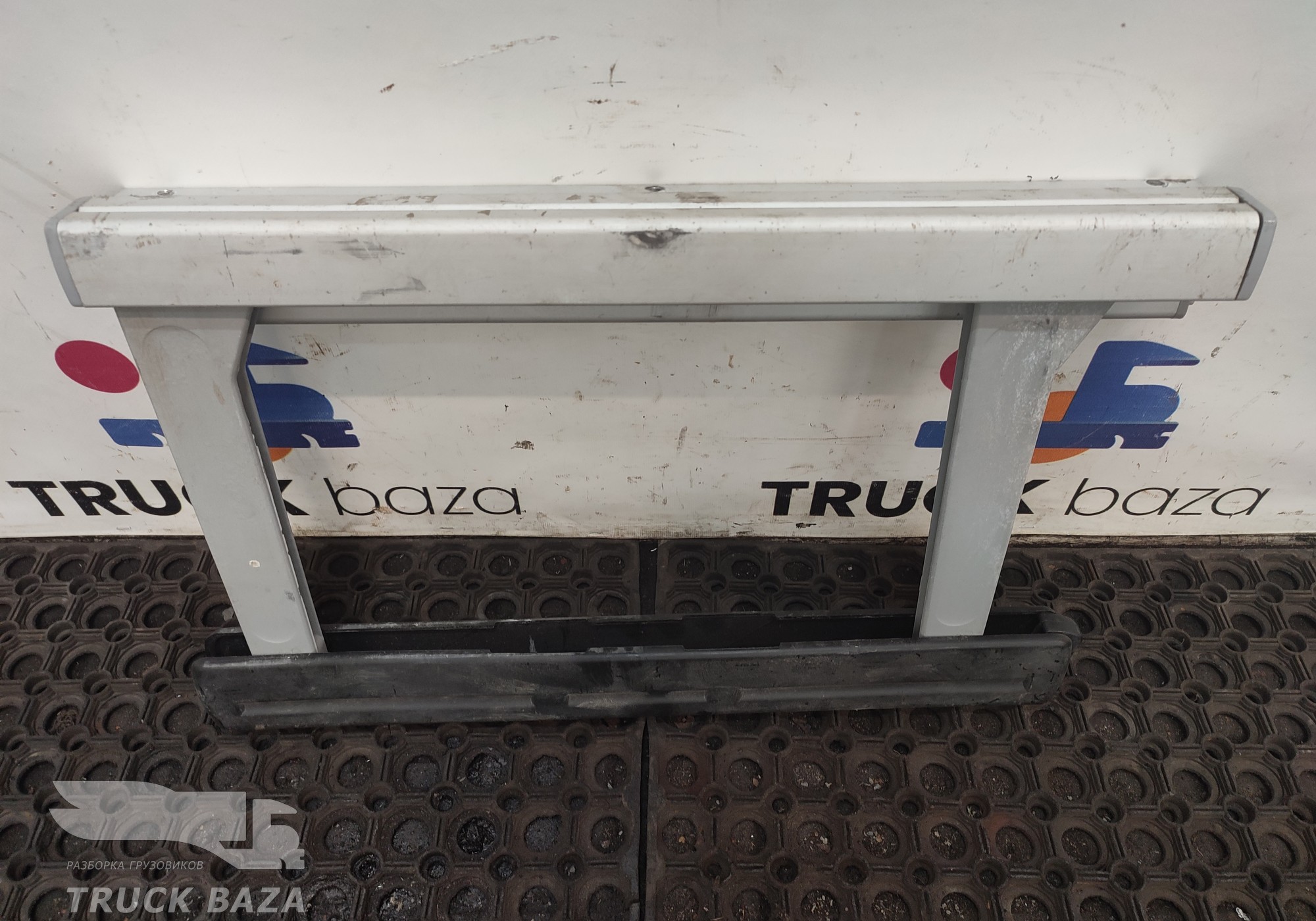 Поручень спальника для Sinotruk Sitrak C7H