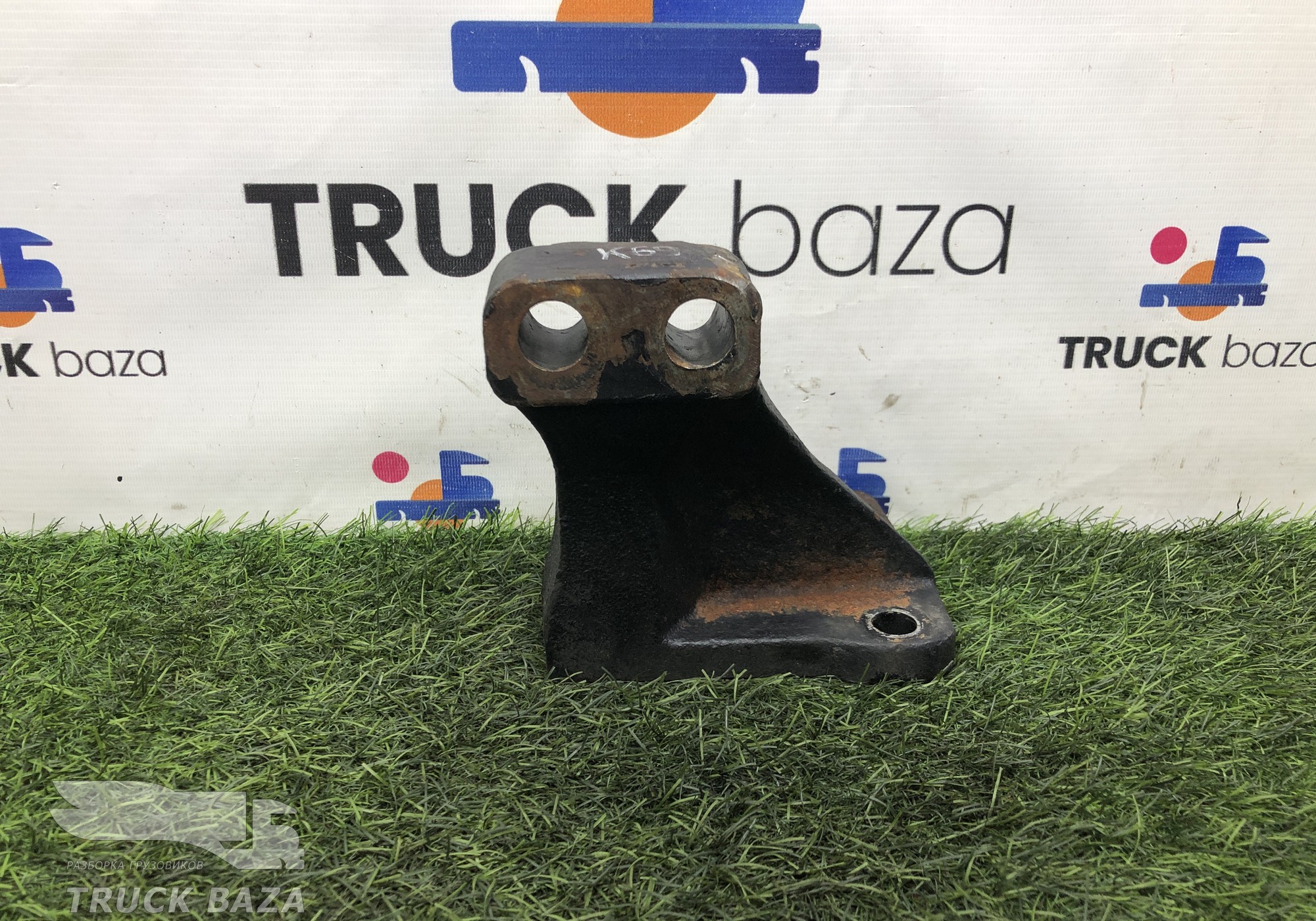 54901100100730 Кронштейн двигателя передний левый для КАМАЗ 54901