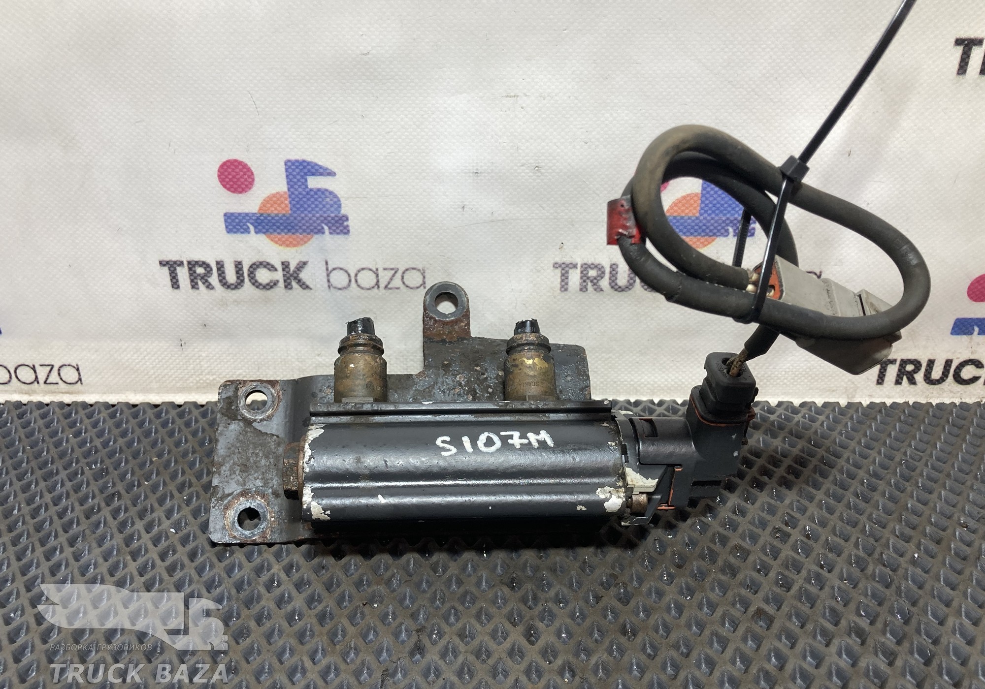 1795079 Система подогрева топлива