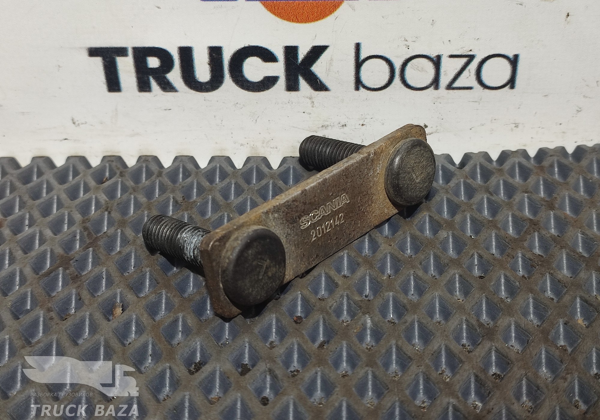 2012142 Кронштейн глушителя для Scania 5-series R (с 2004 по 2016)