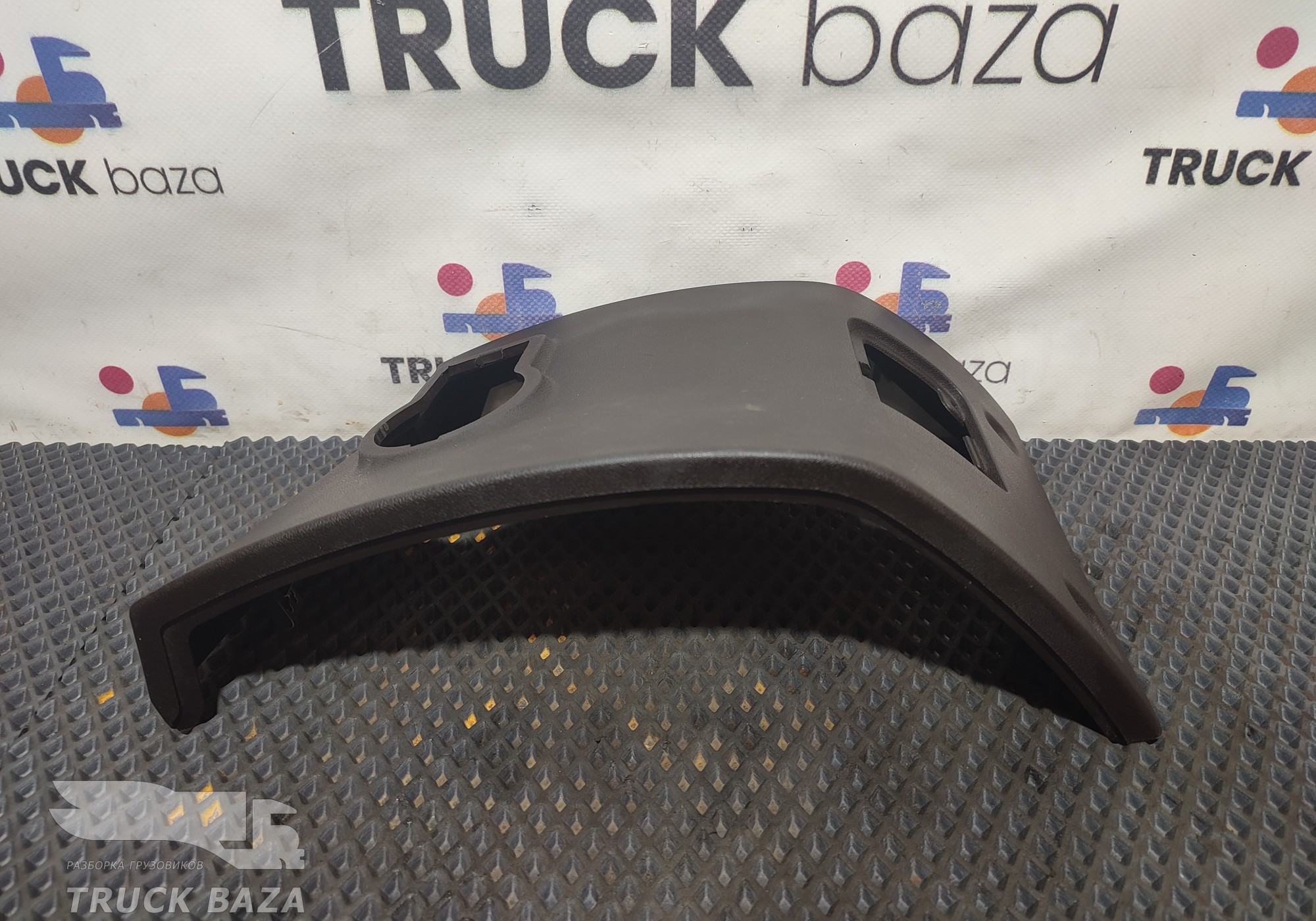 549015325049 Накладка торпедо левая для КАМАЗ 54901
