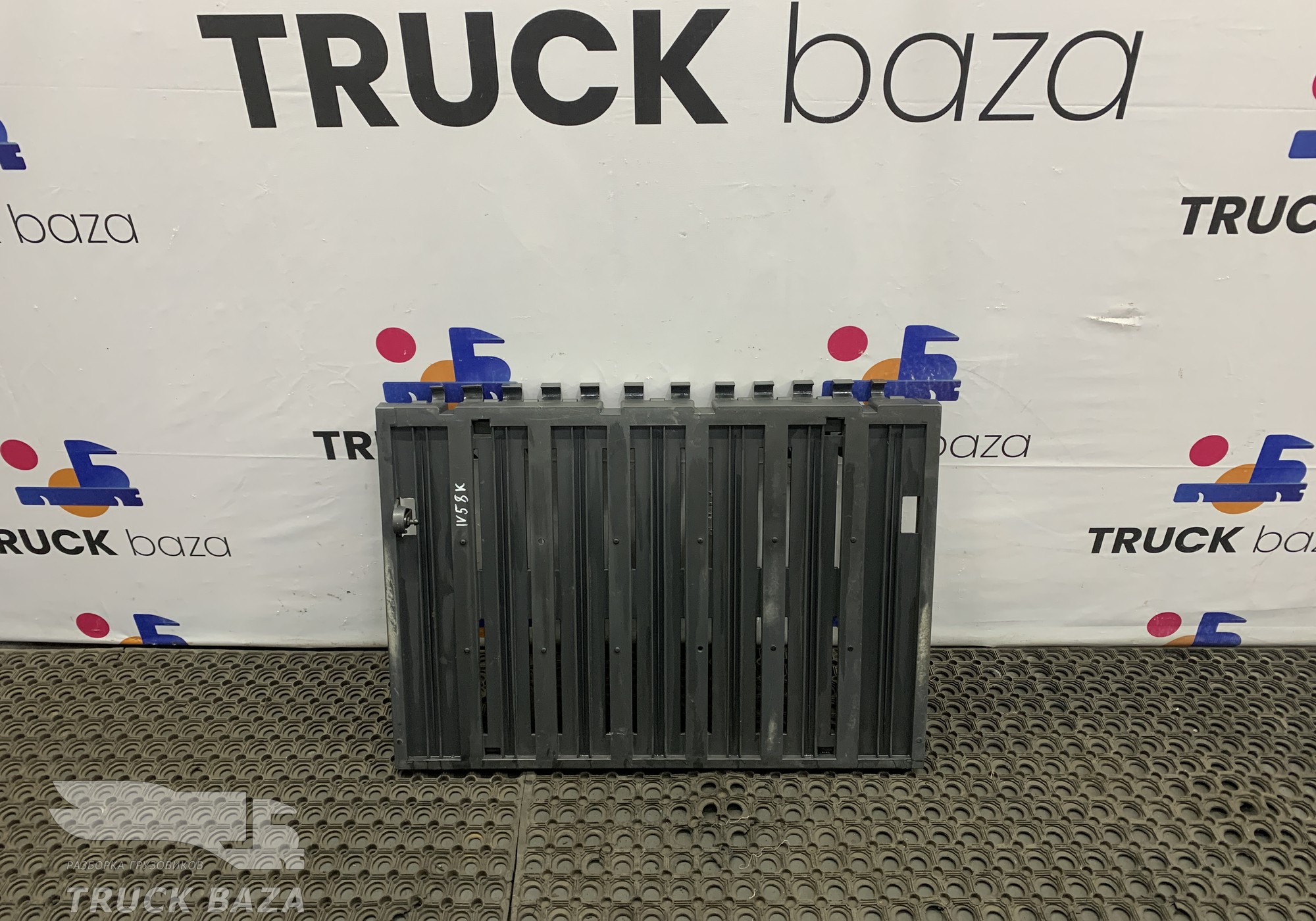 504189925 Полка спальника нижнего для Iveco Stralis I (с 2002)