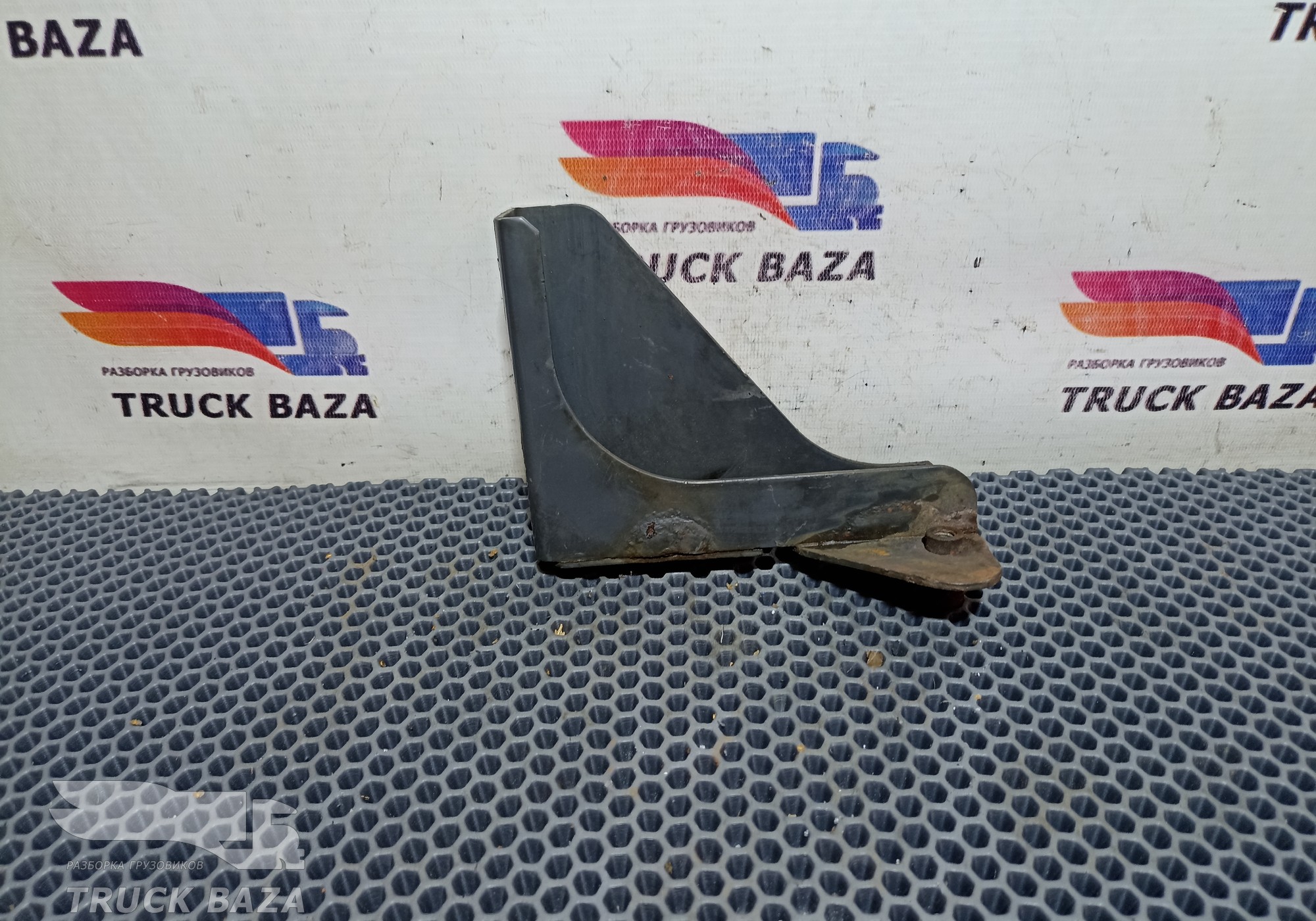 7420790065 Кронштейн защиты глушителя для Renault Kerax