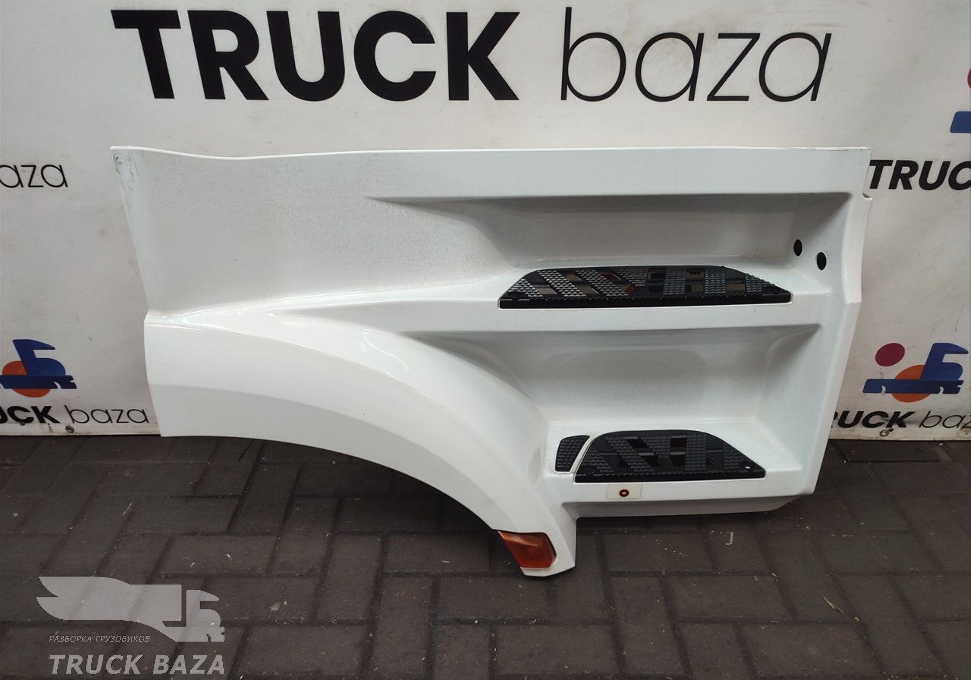 A9606665103 Корпус подножек правый для Mercedes-Benz Actros New Actros MP4 (с 2011)