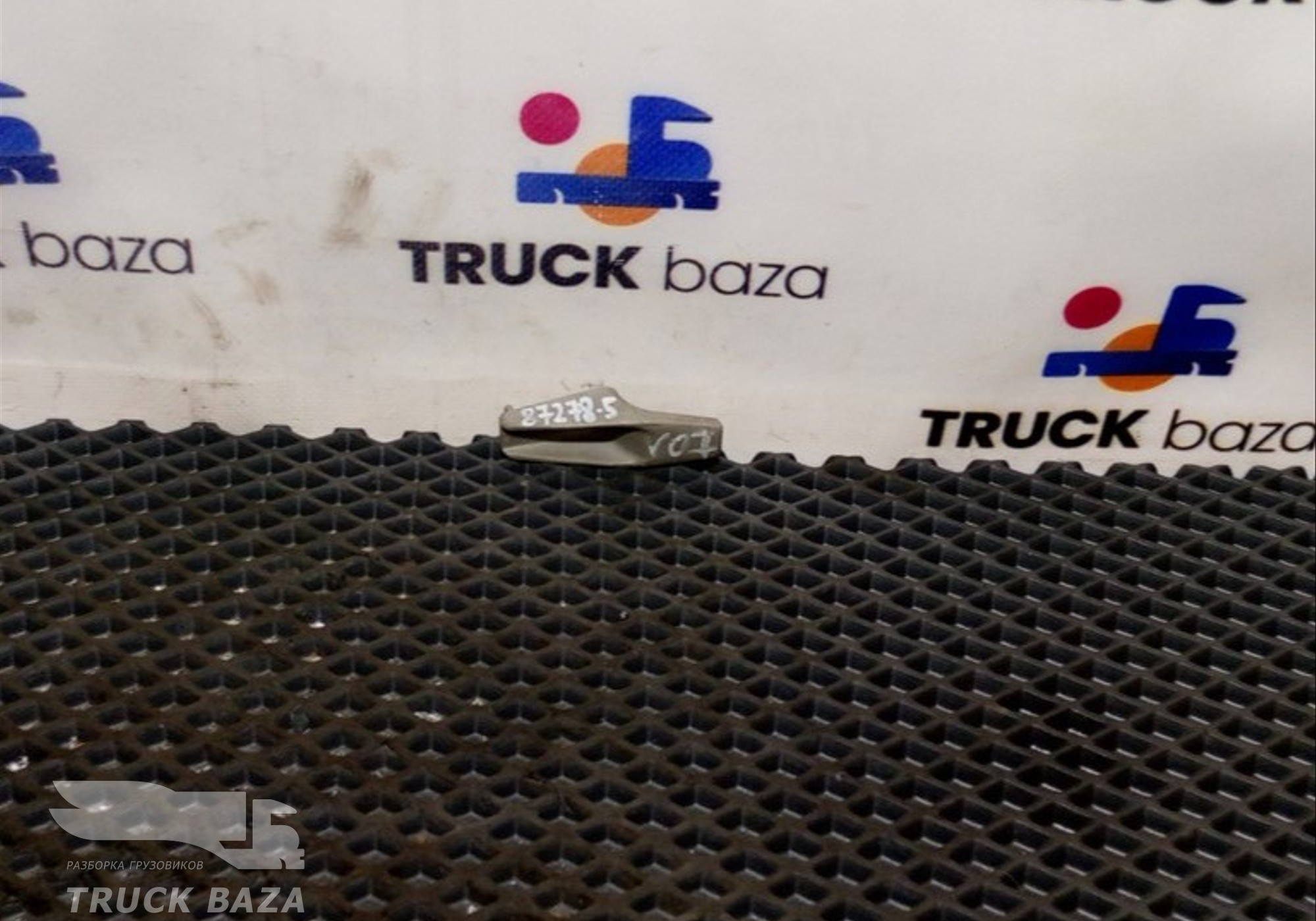 20360749 Крючок для одежды для Volvo FH 2 (с 2002 по 2008)