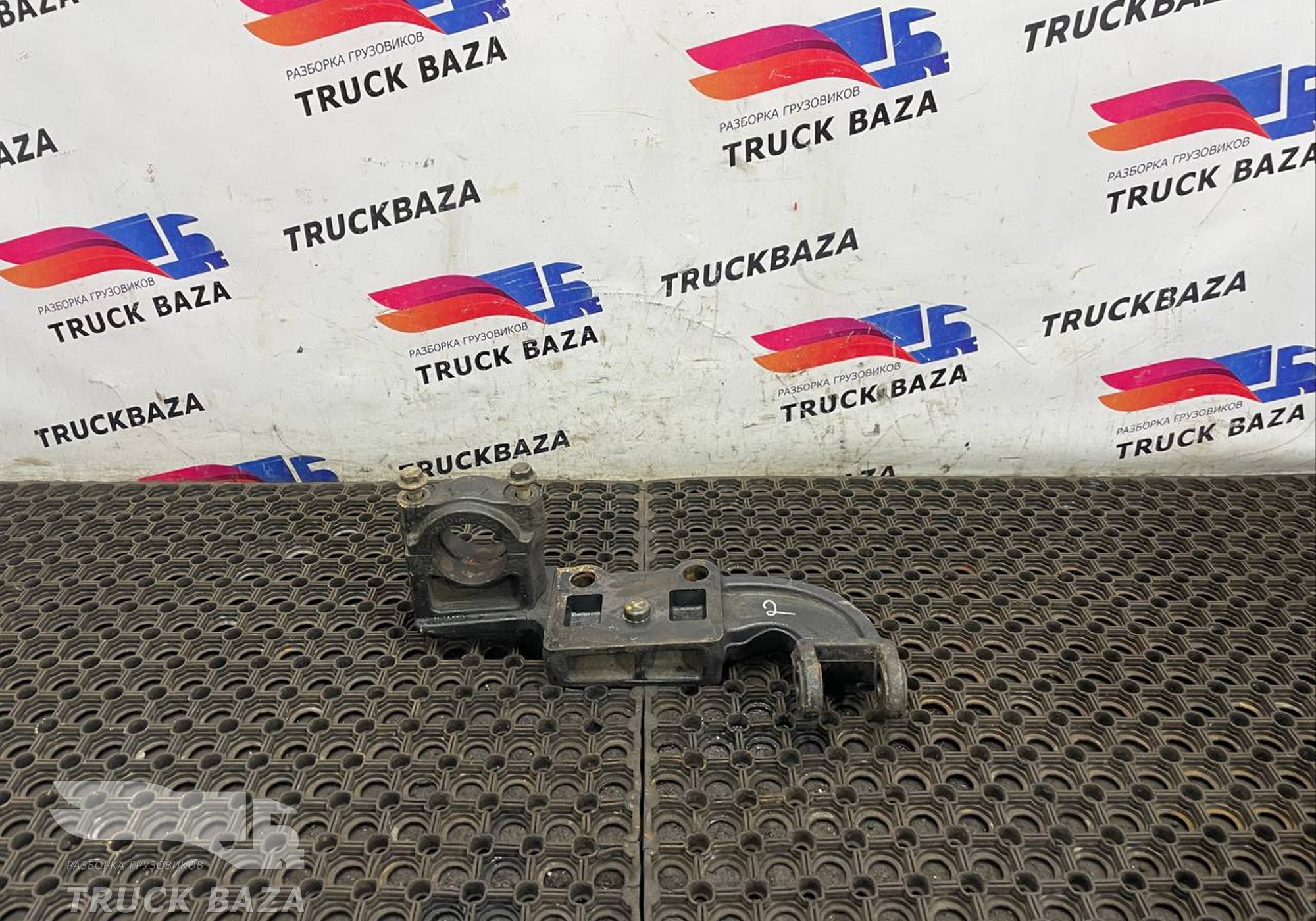 DC465B493AB Кронштейн стабилизатора переднего правый для Ford F-MAX (с 2018)