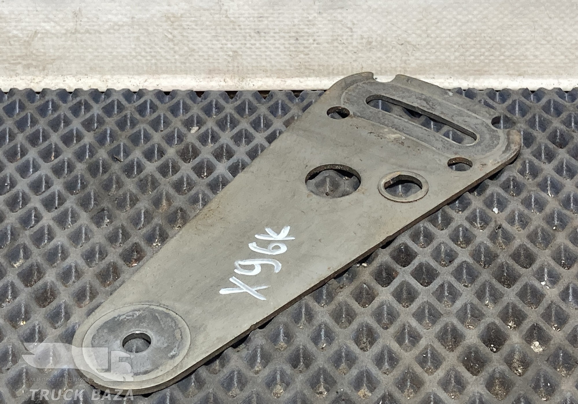 Кронштейн рулевой колонки для Daf XF105 (с 2005)