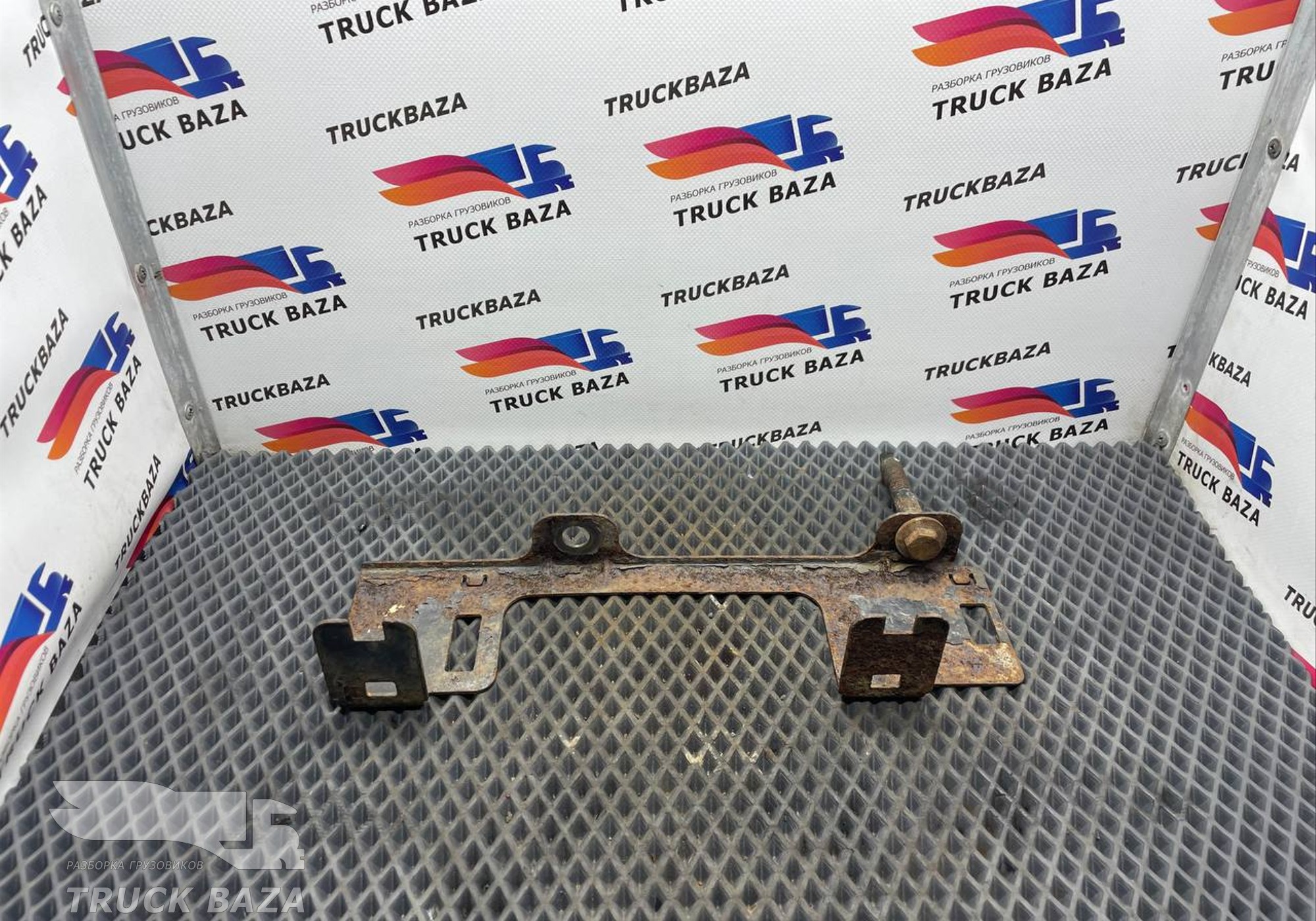 21768867 Кронштейн проводки для Volvo FH 4 (с 2012)