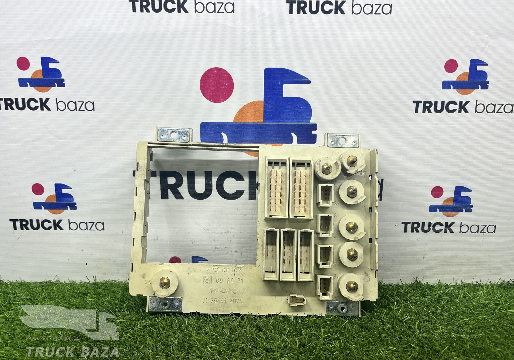81254446074 Блок предохранителей для Man TGS I (с 2007)