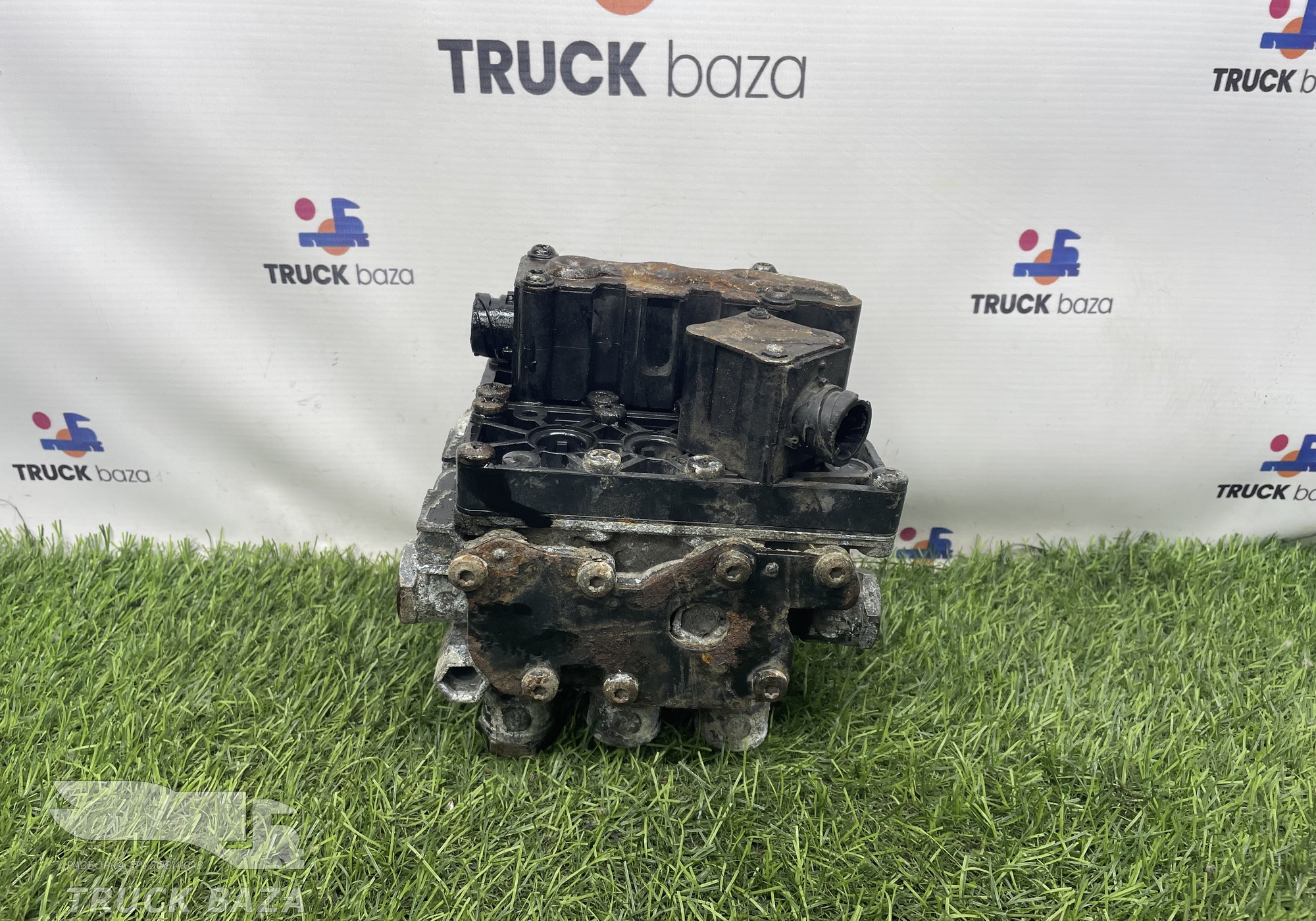 4728800500 Кран уровня пола главный