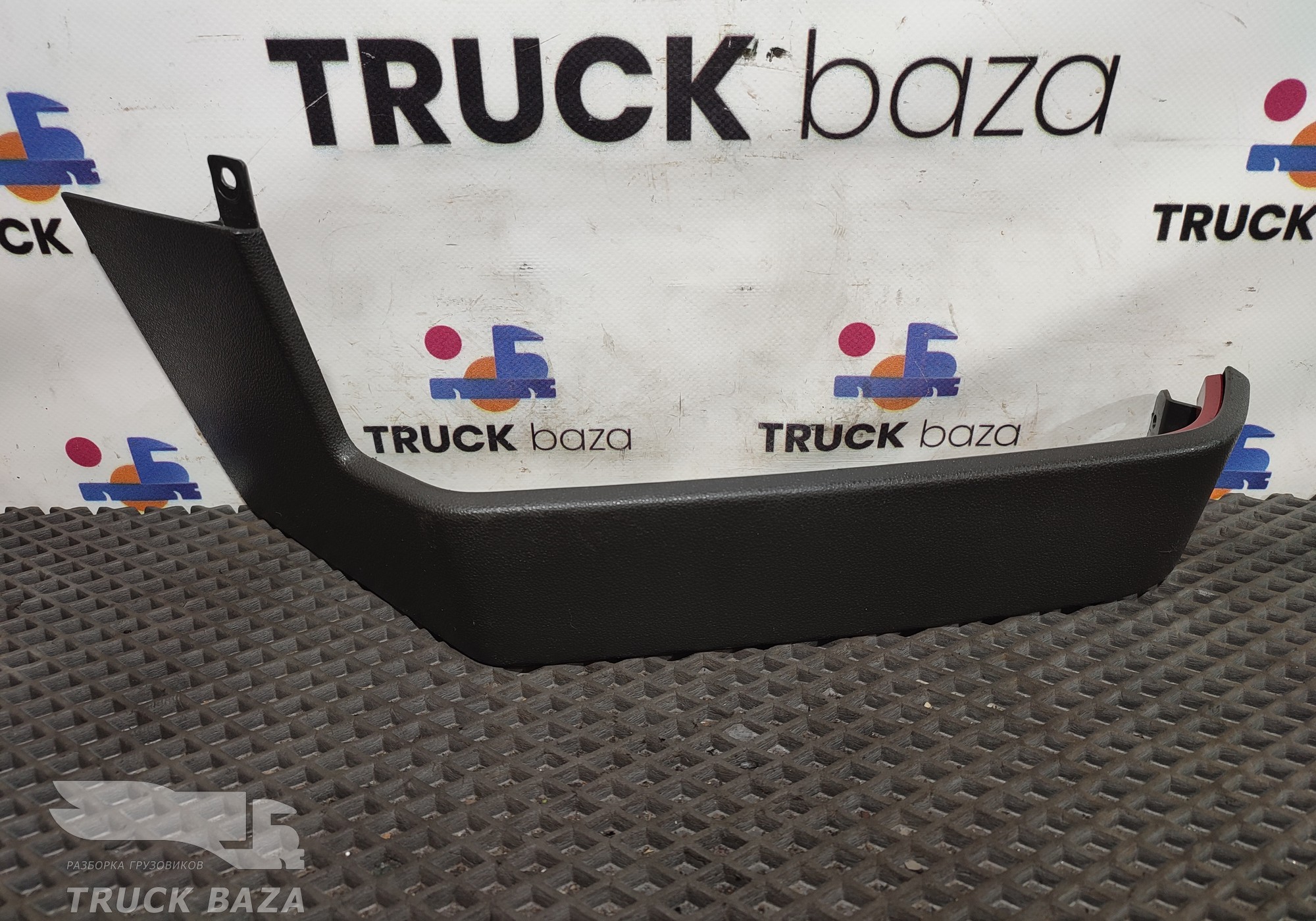 82293955 Накладка панели для Volvo FH 4 (с 2012)