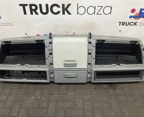 82360936 Консоль кабины верхняя для Renault T (с 2013)