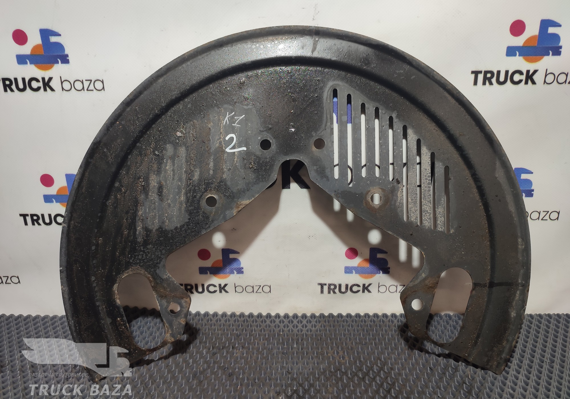 A9444230620 Пыльник тормозного диска правый