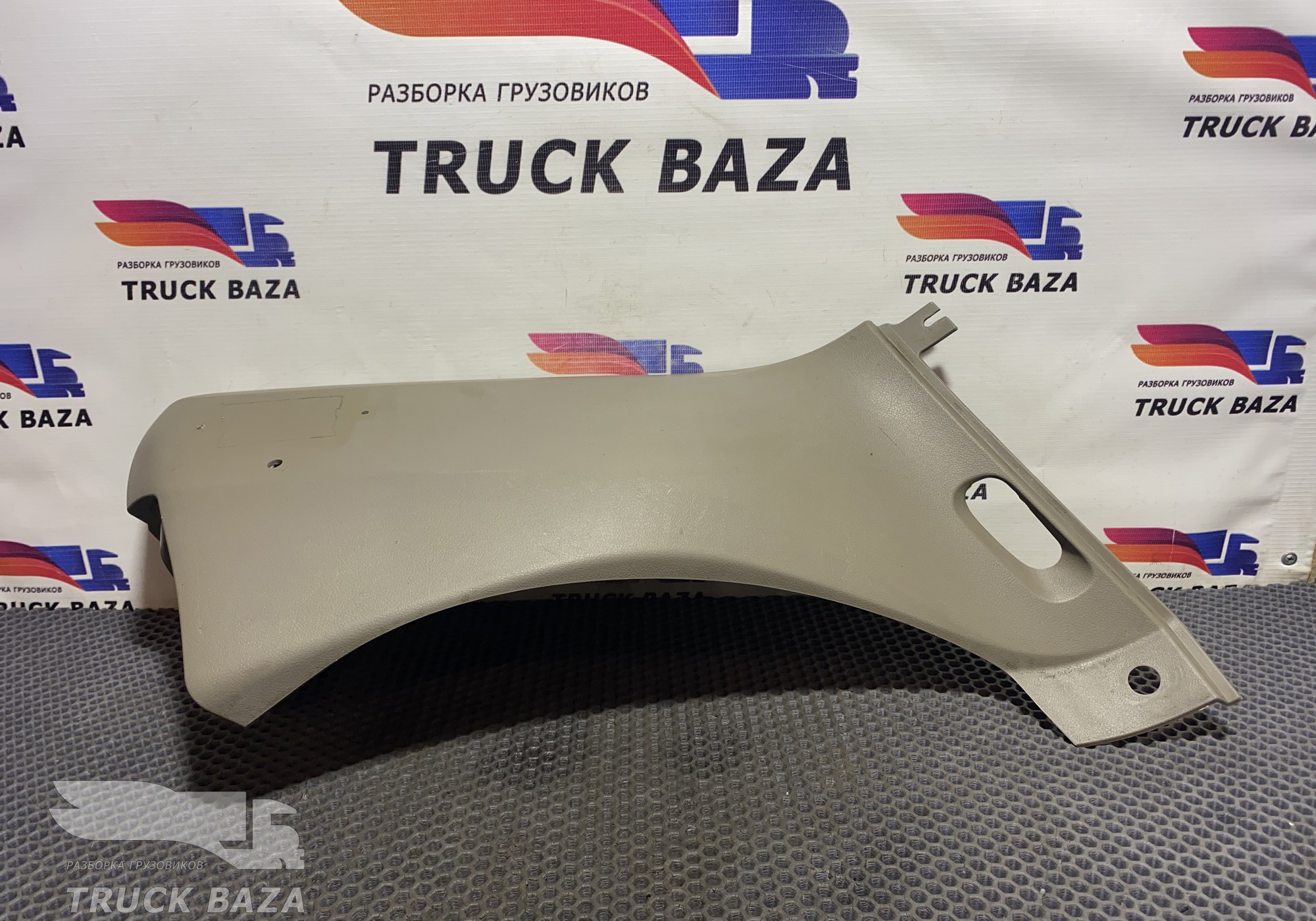 1634738 Накладка панели приборов для Daf XF105