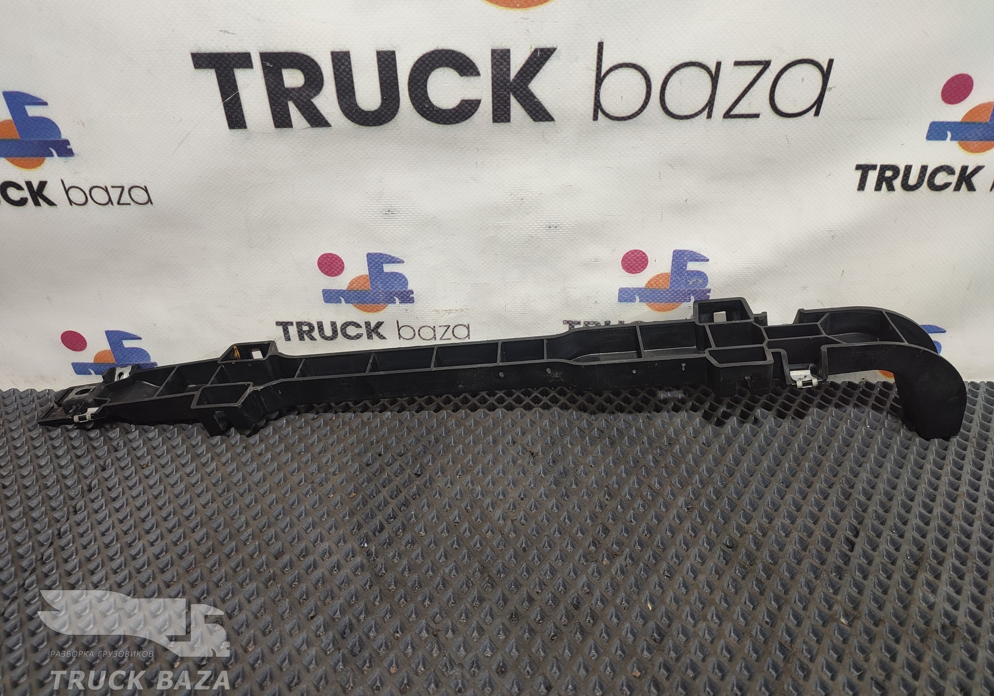 81617016321 Накладка кронштейна проводки для Man TGS II (с 2012)