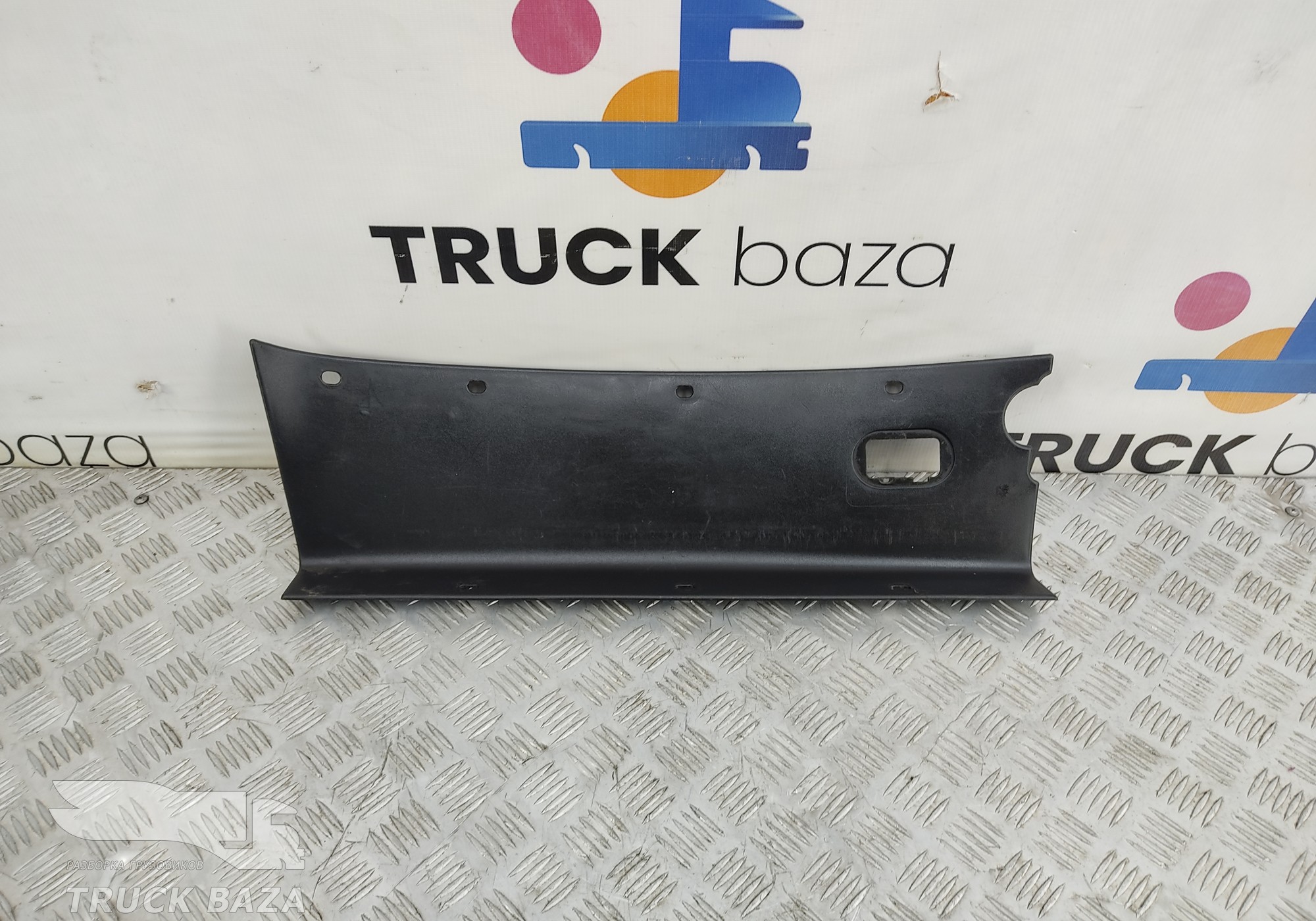 1652236 Накладка на торпедо для Daf XF105 (с 2005)