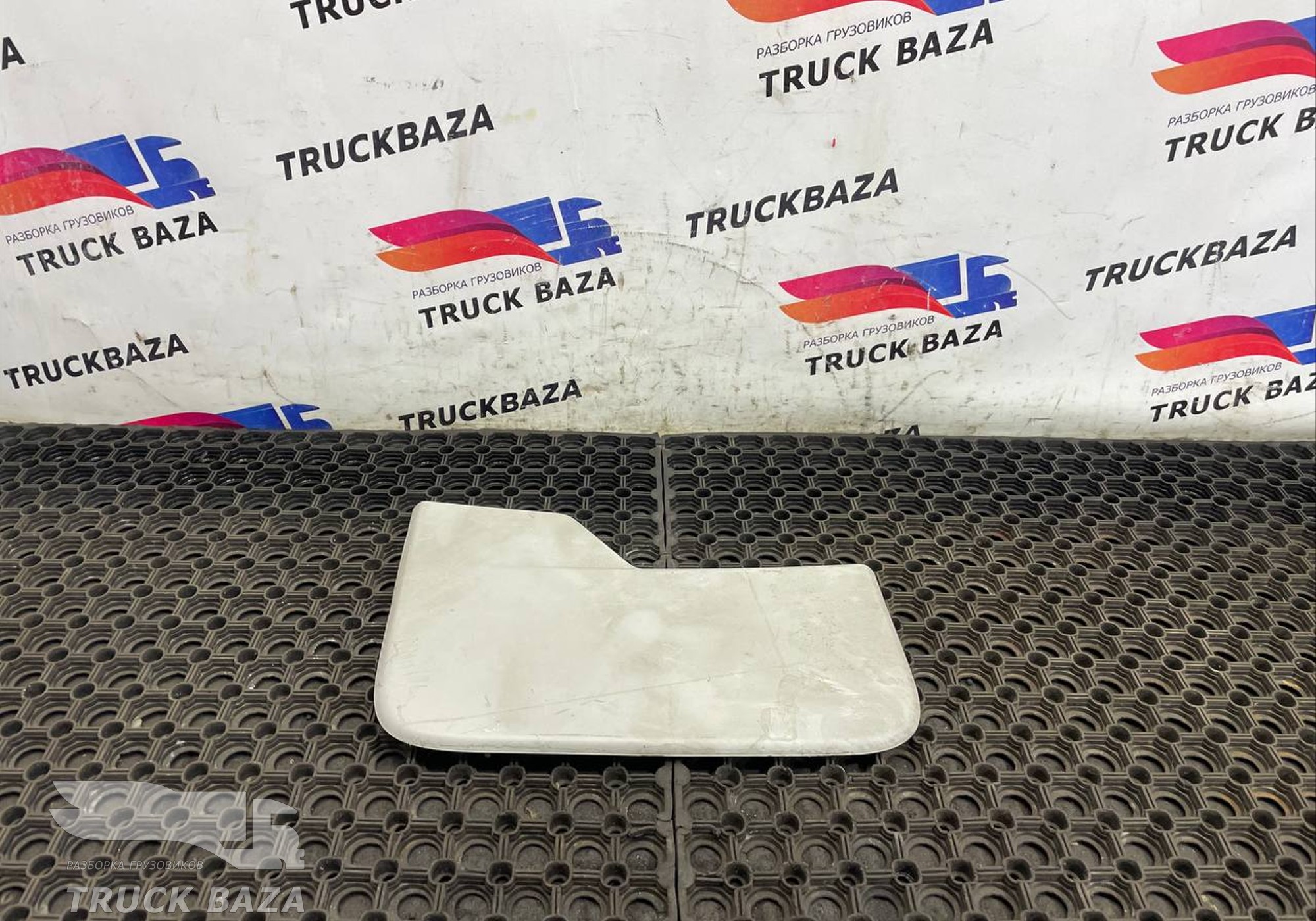 JC46E31304 Накладка салона для Ford F-MAX (с 2018)