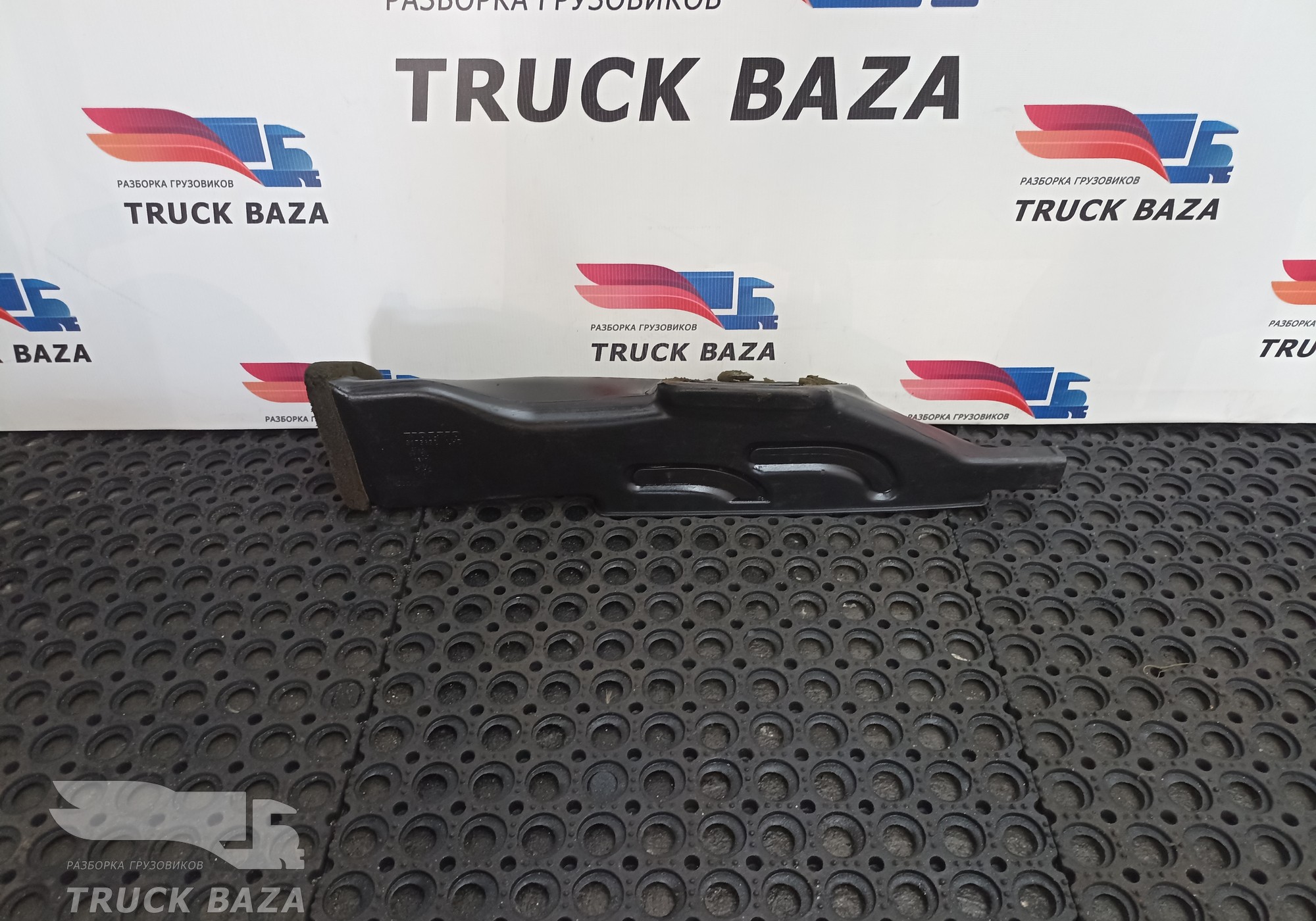 3175652 Воздуховод отопителя для Volvo
