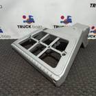 1641631 Кронштейн подножки правый для Daf