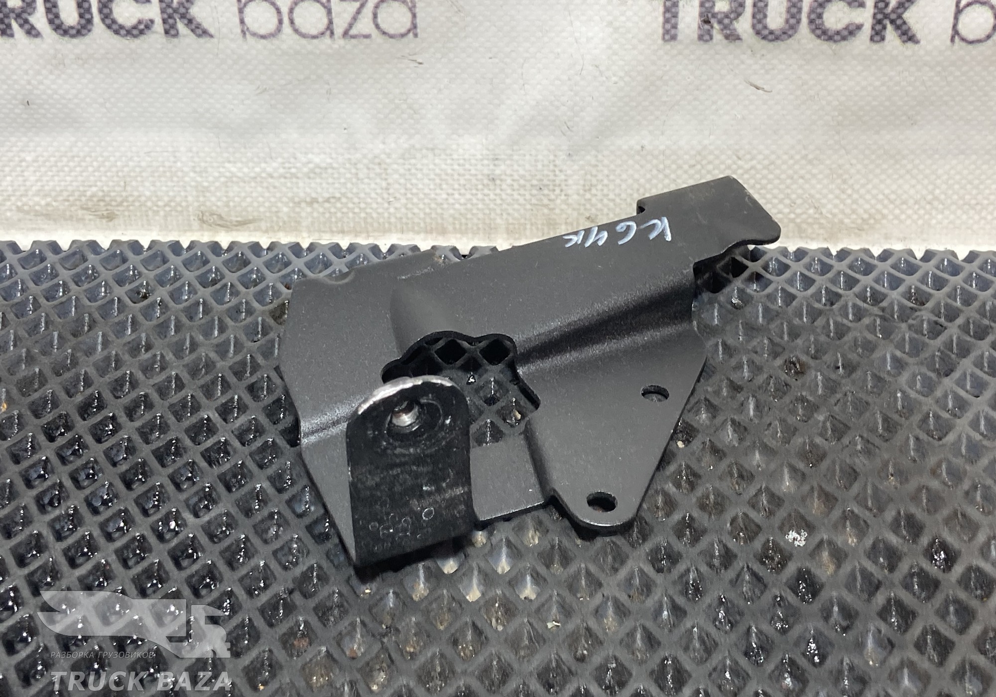 9676801014 Кронштейн приборной панели для КАМАЗ 5490 (с 2013)