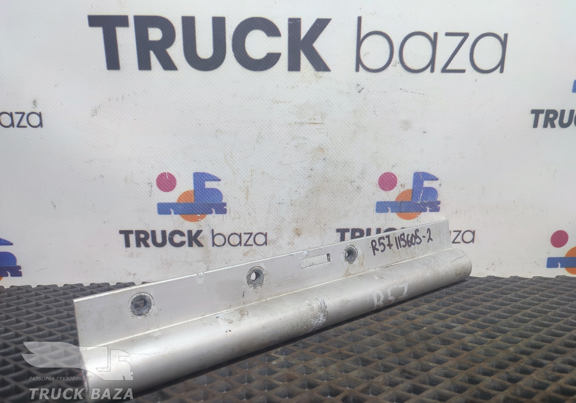 21285336 Кронштейн бака AdBlue для Volvo