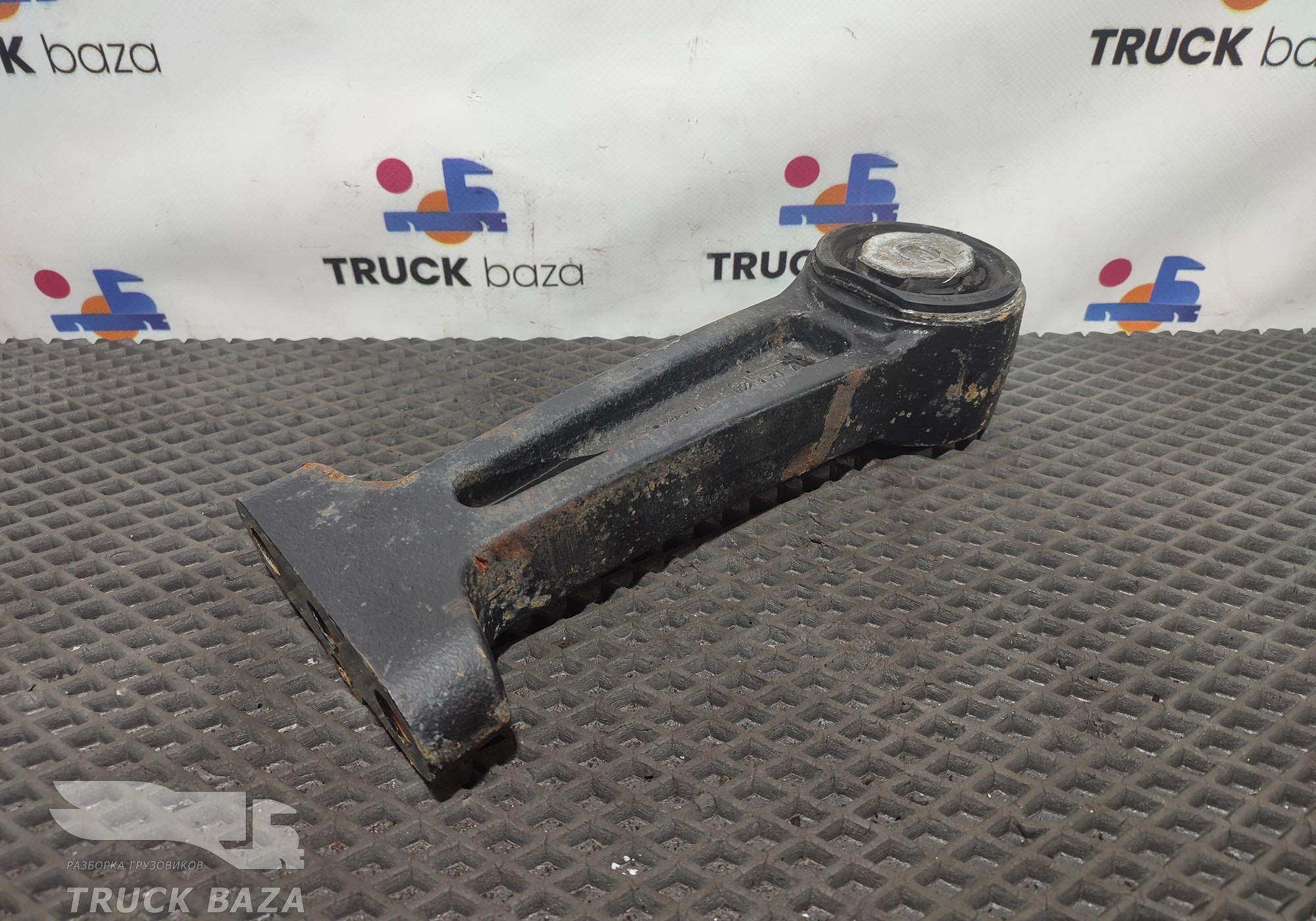 JC465402AA Кронштейн крепления кабины для Ford F-MAX (с 2018)