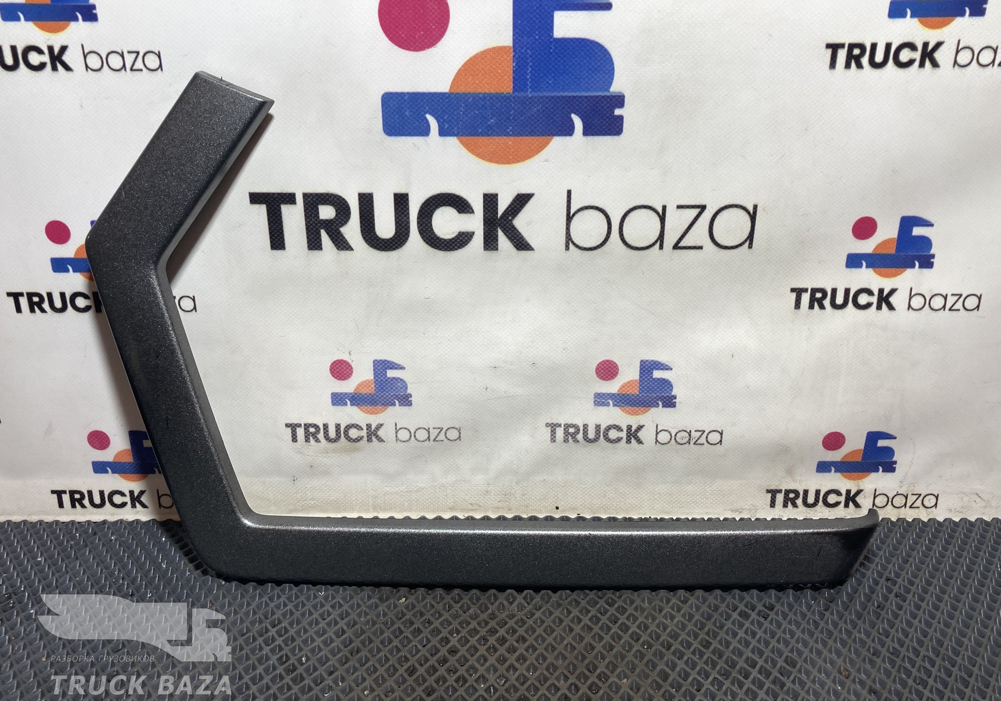 82509805 Накладка дверной ручки левой для Renault T (с 2013)