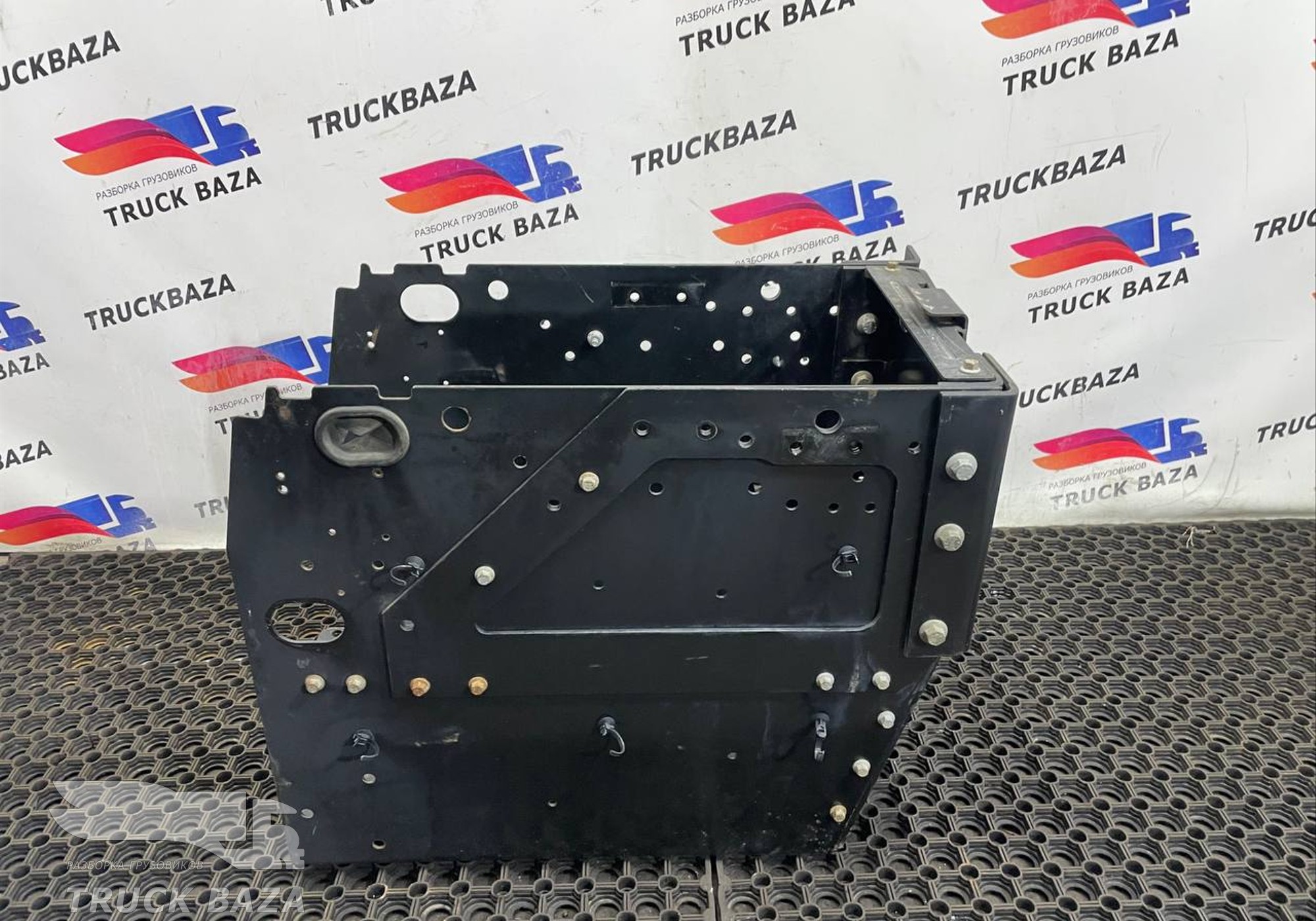 GC4610N743CC Ящик АКБ в сборе для Ford F-MAX (с 2018)