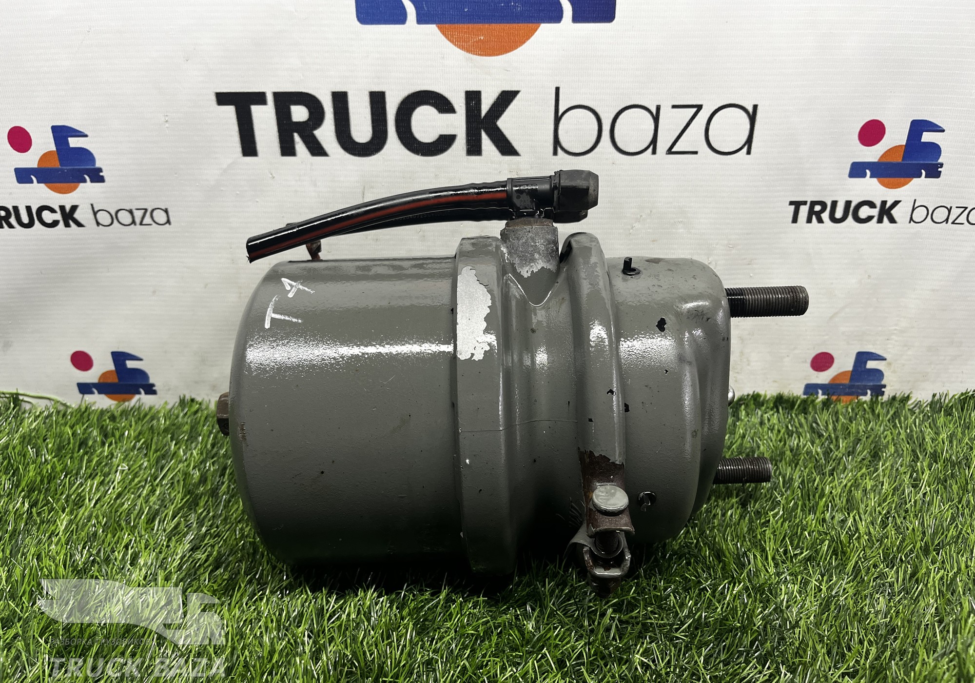 812W504106885 Энергоаккумулятор задний правый для Sinotruk Sitrak C7H