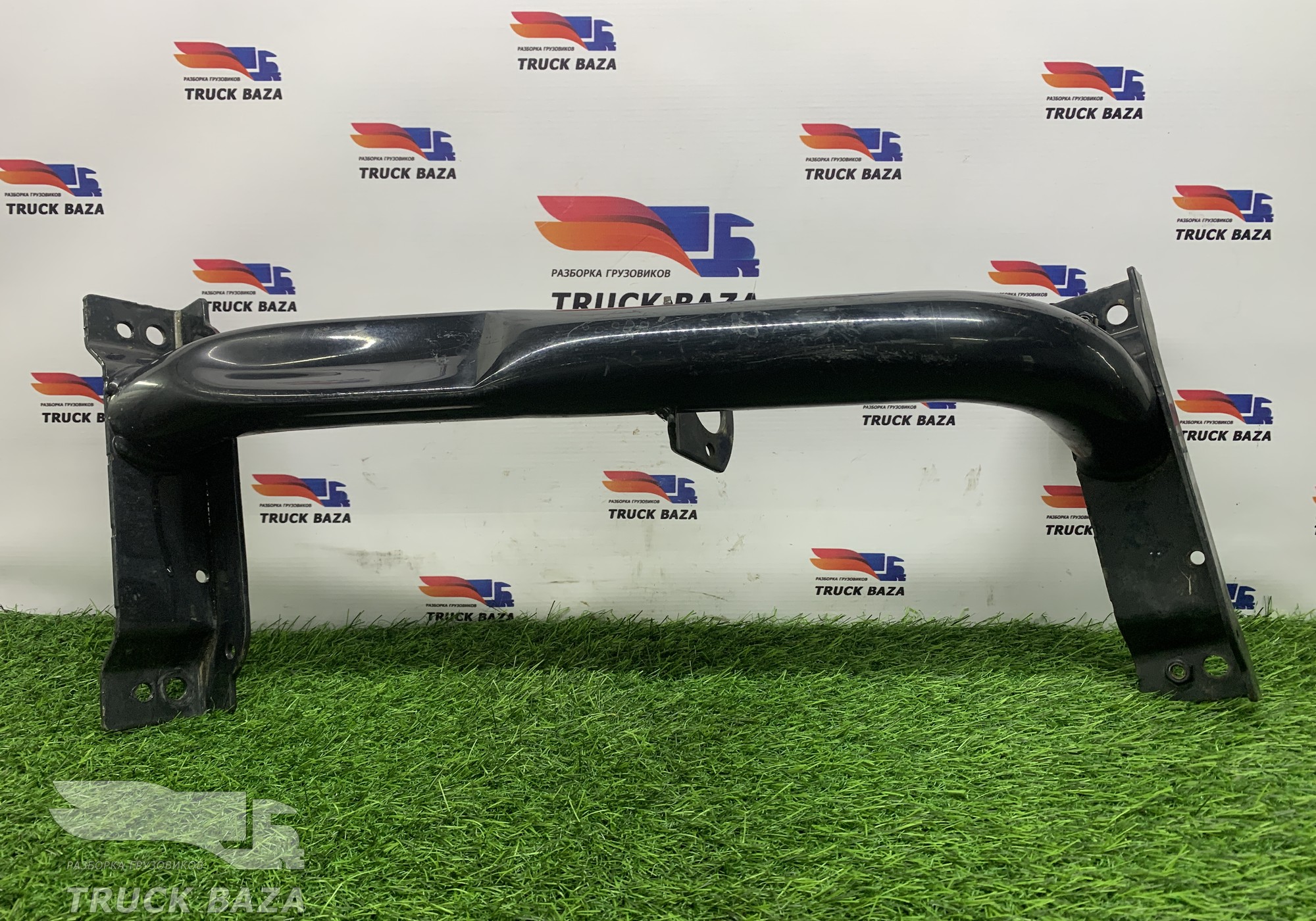 81615405076 Кронштейн подножки правый