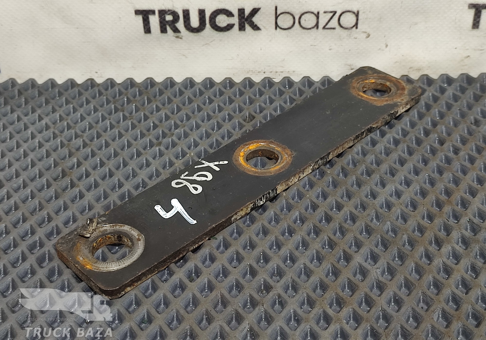 Проставка кронштейна топливного бака для Daf XF105 (с 2005)