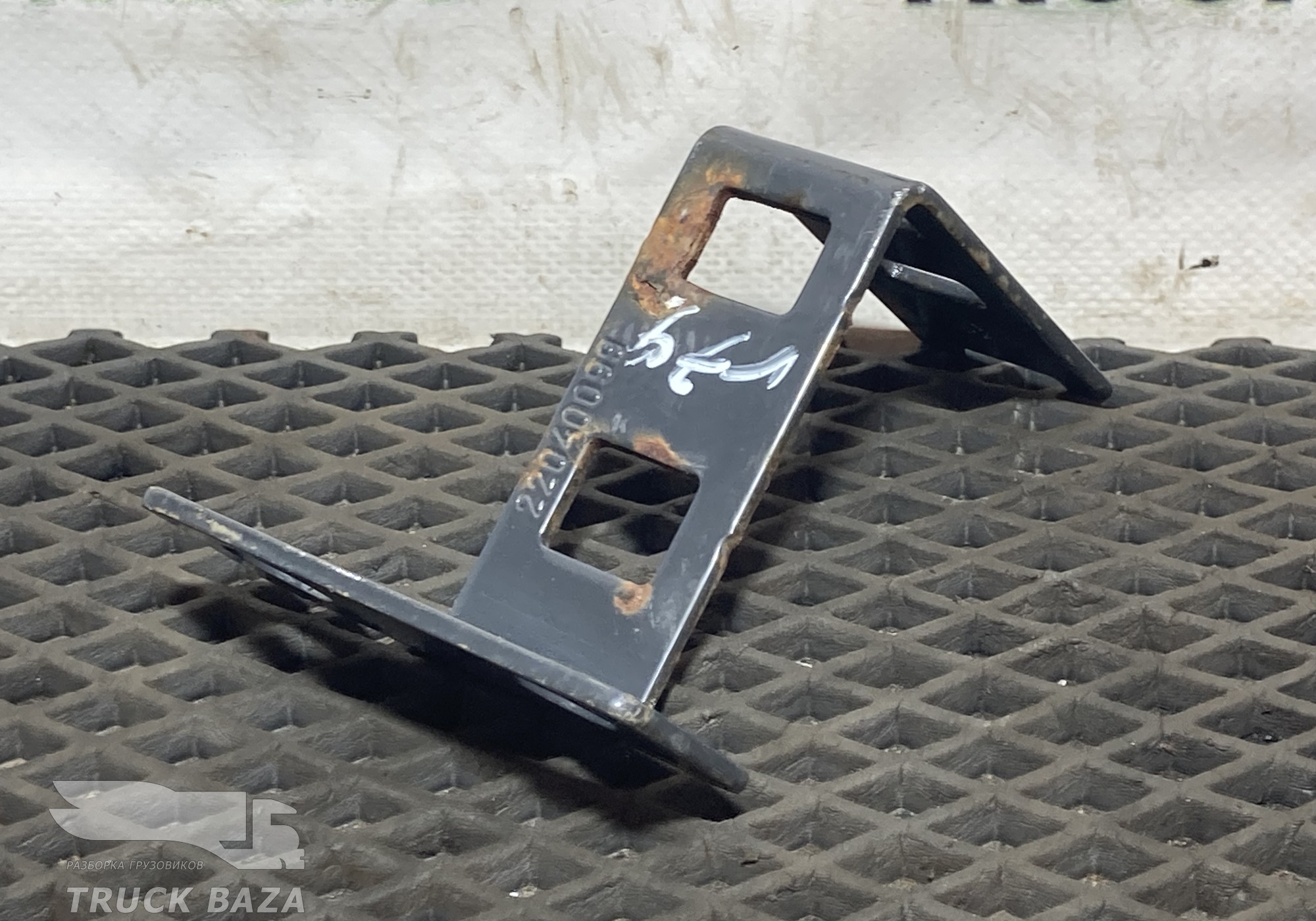 22040099 Кронштейн проводки для Renault T