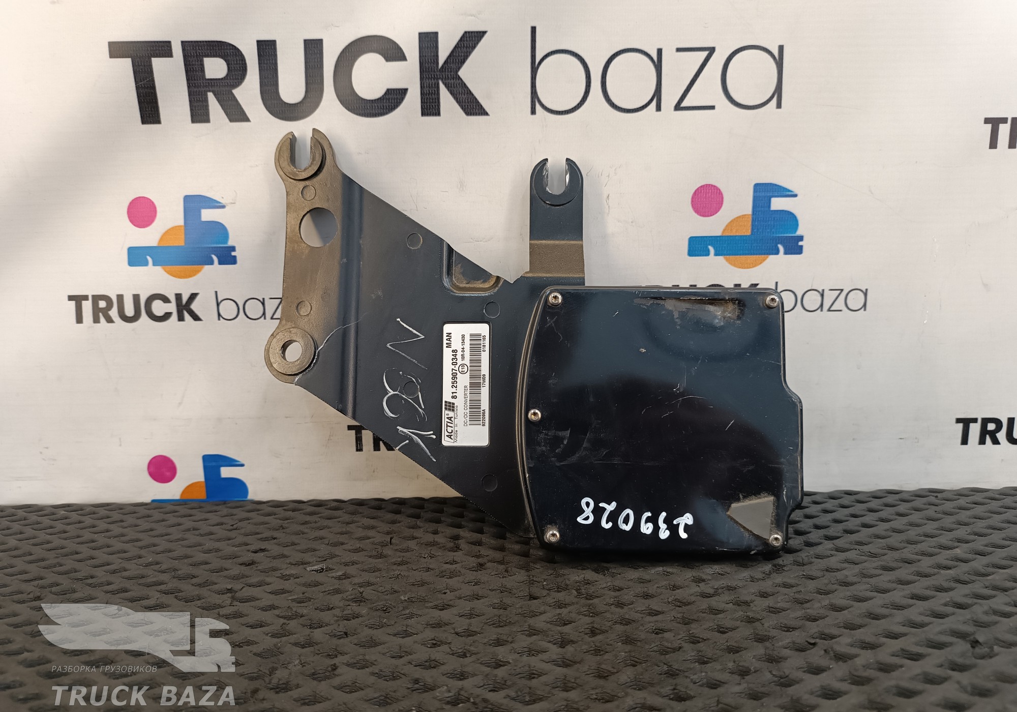 81259070348 Преобразователь напряжения для Man TGX II (с 2012)