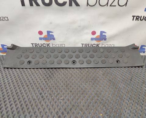 A9736840121 Накладка порога правая для Mercedes-Benz Axor II (с 2004 по 2010)