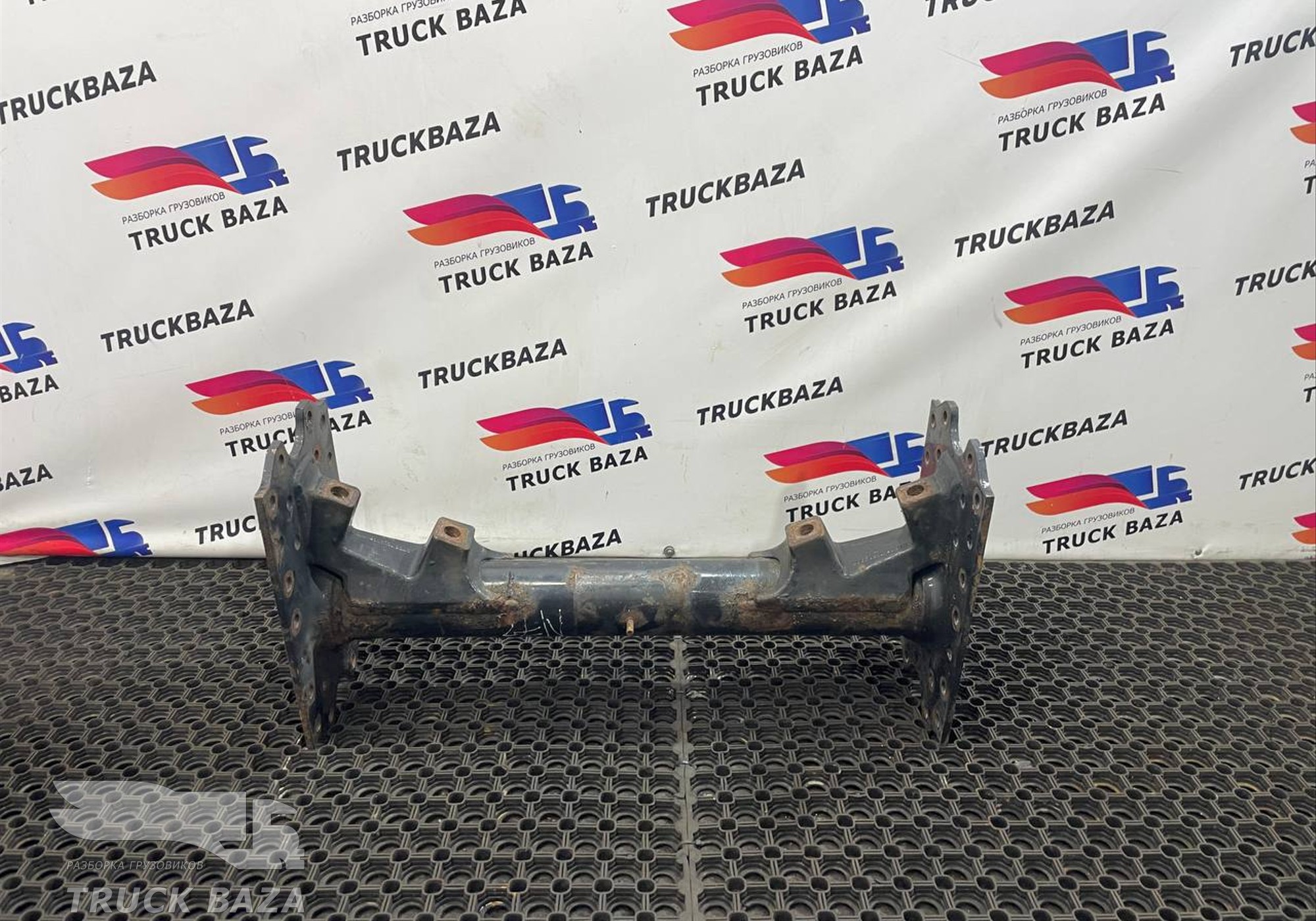 81412303347 Траверса рамы для Man TGX II (с 2012)