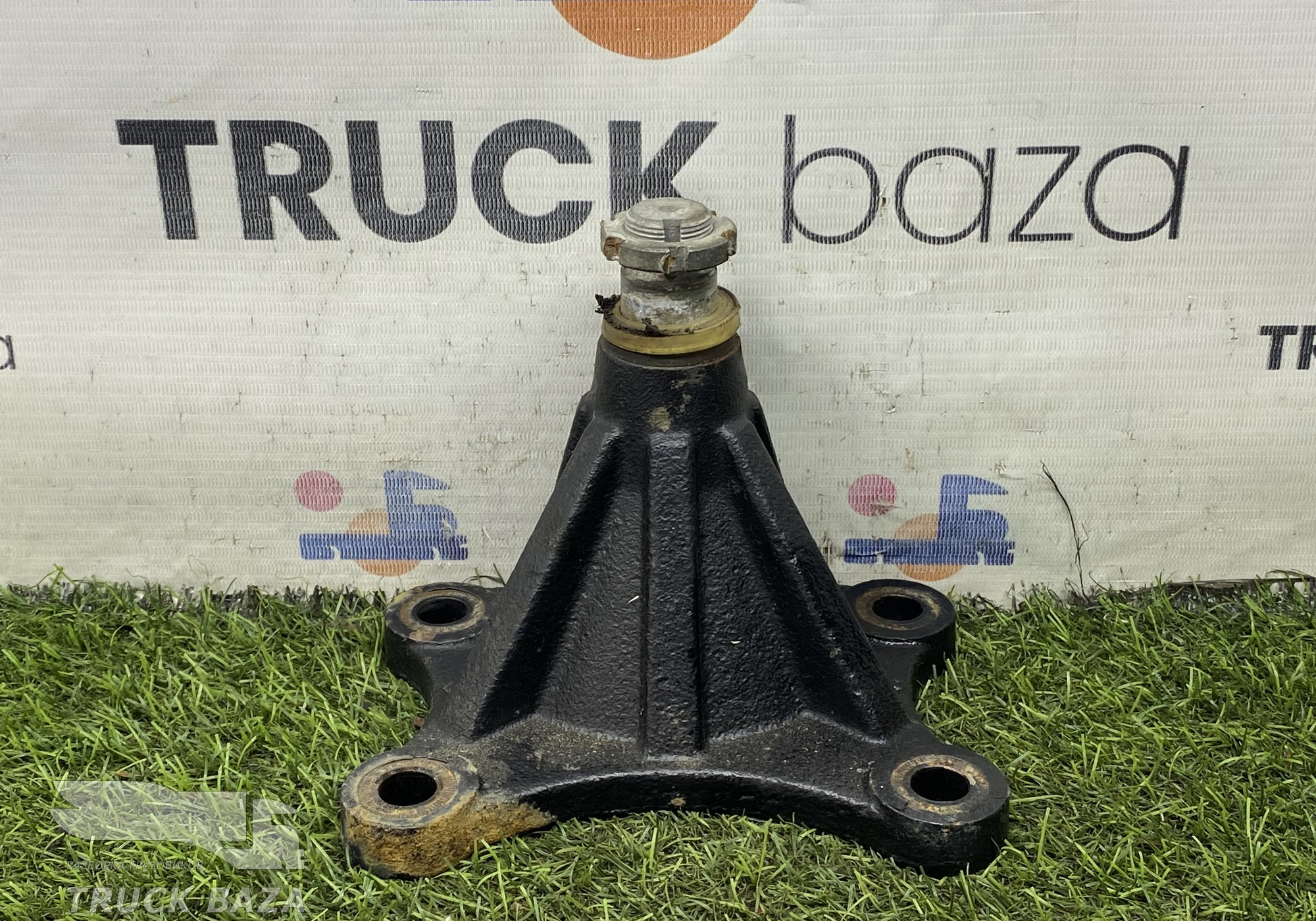 549015003113 Кронштейн цилиндра подъема кабины для КАМАЗ 54901