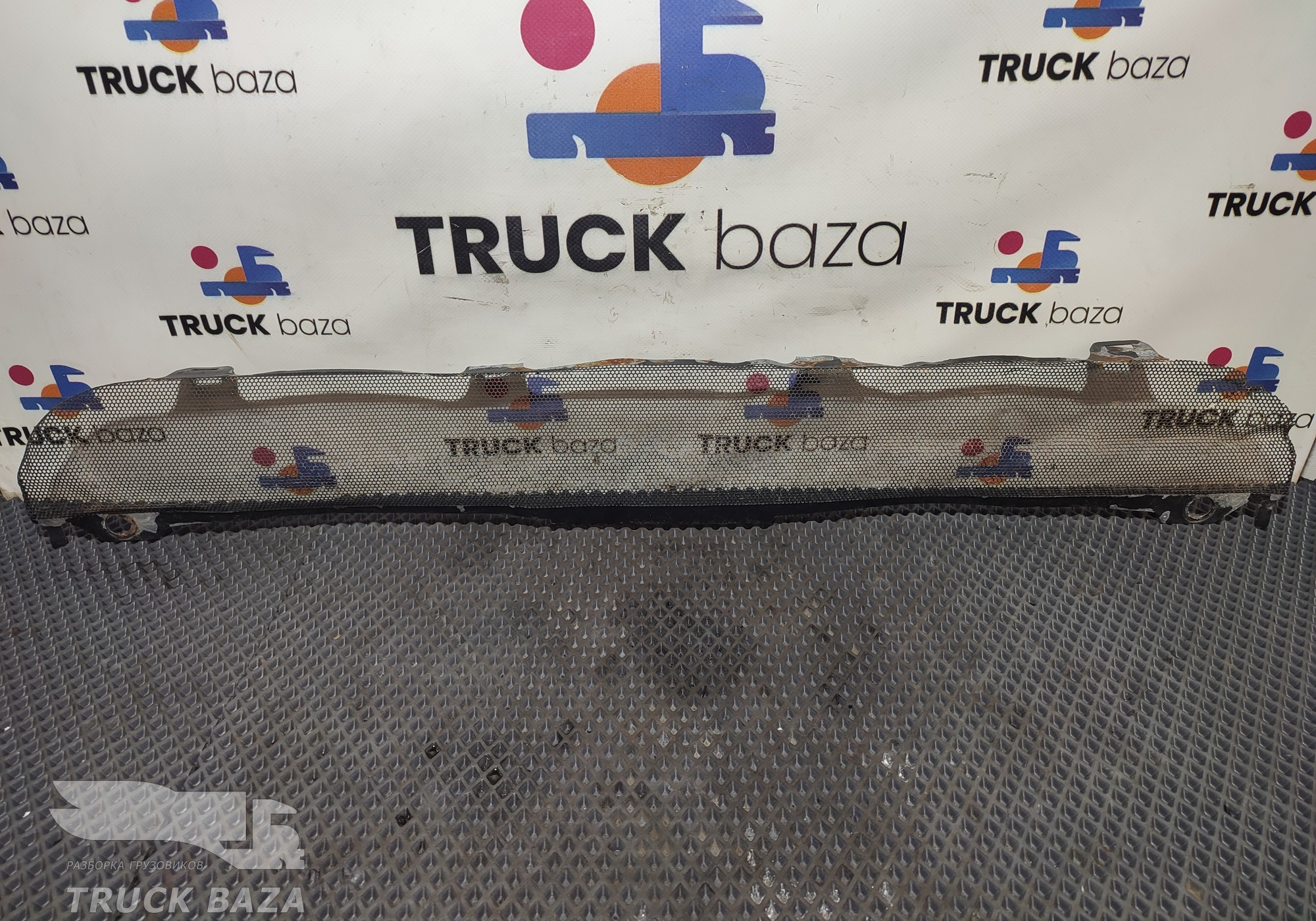 1865188 Сетка бампера для Scania 5-series G (с 2004 по 2016)