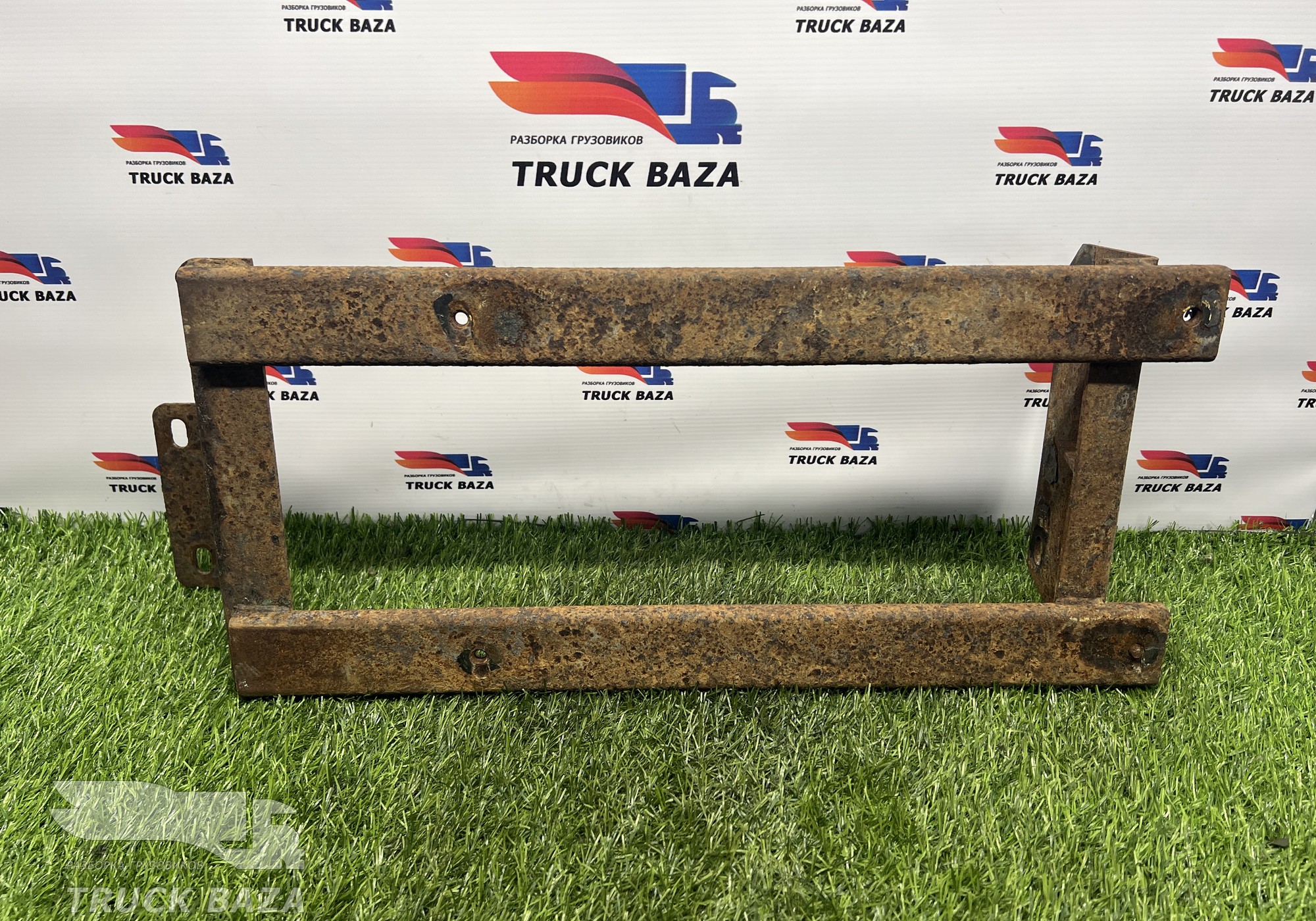 5490840315130 Кронштейн крыла переднего левого для КАМАЗ 5490 (с 2013)