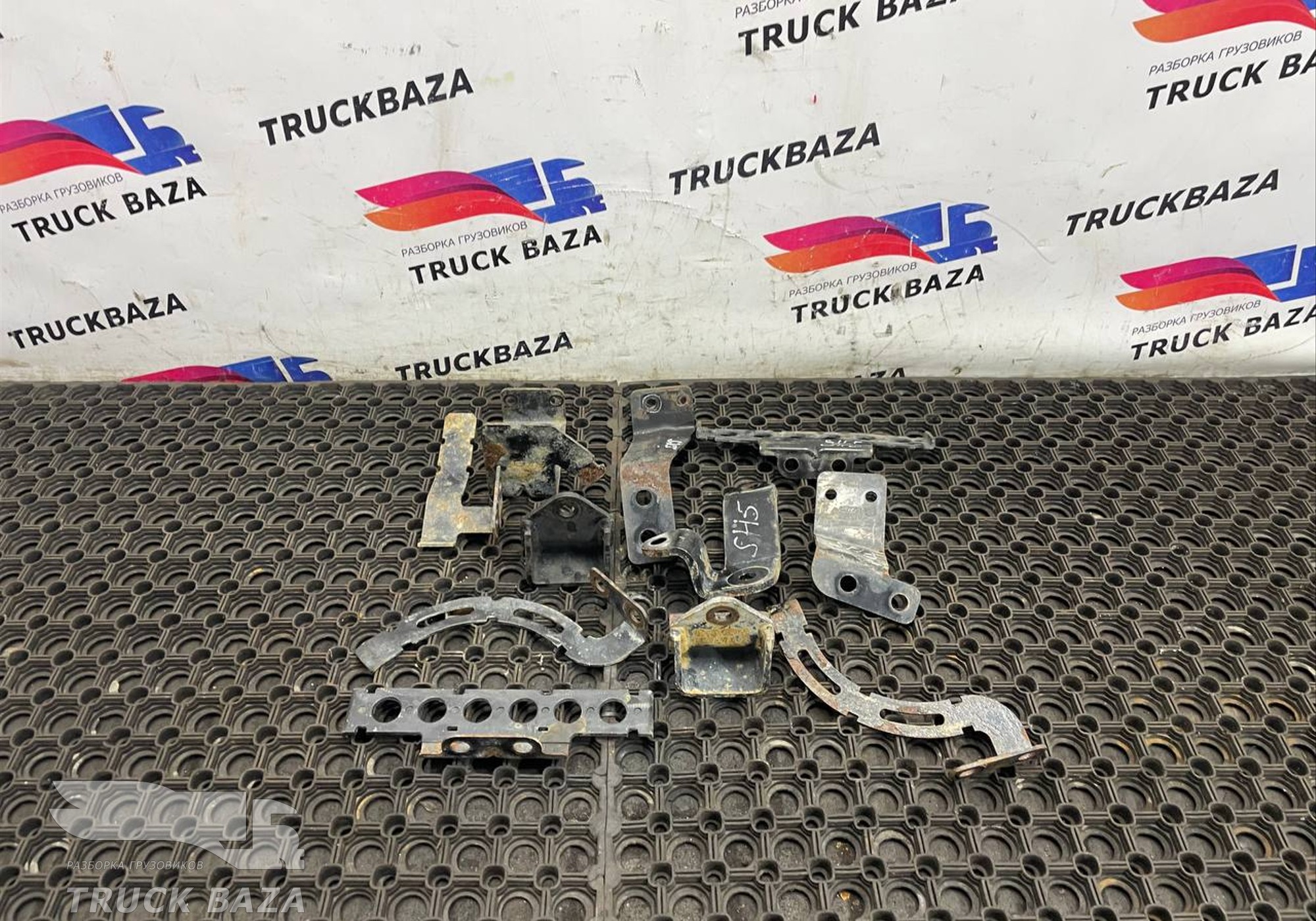 DZ95259540598 Лот кронштейнов для Shacman X3000 (с 2014)