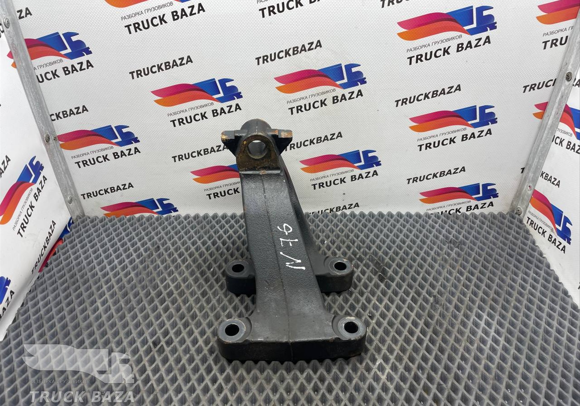 51415010206 Кронштейн двигателя передний левый для Man TGX TG3 (с 2020)