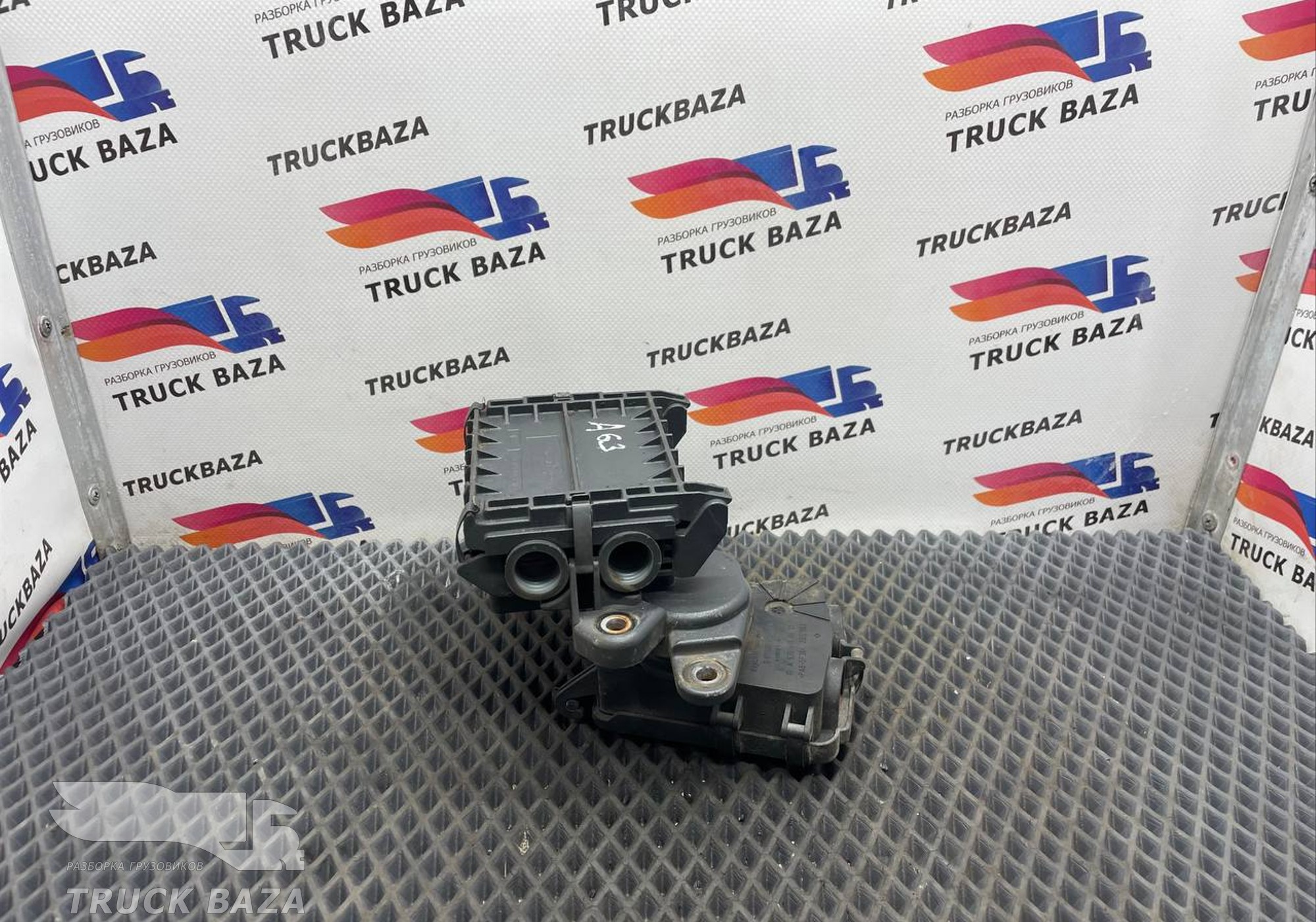 A9305460441 Коробка распределительная для Mercedes-Benz Actros MP3 (с 2008)