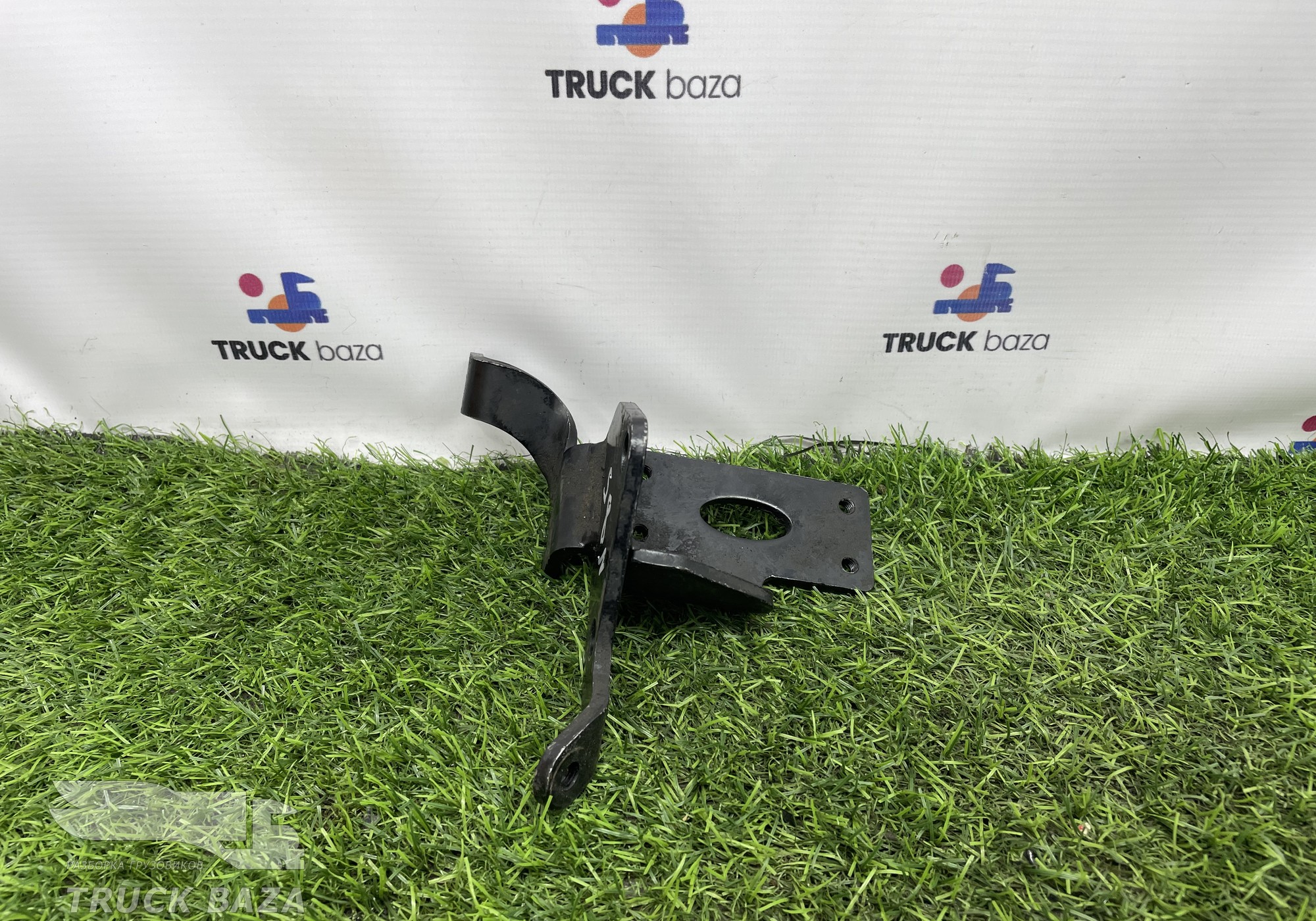 51974805137 Кронштейн дозатора AdBlue