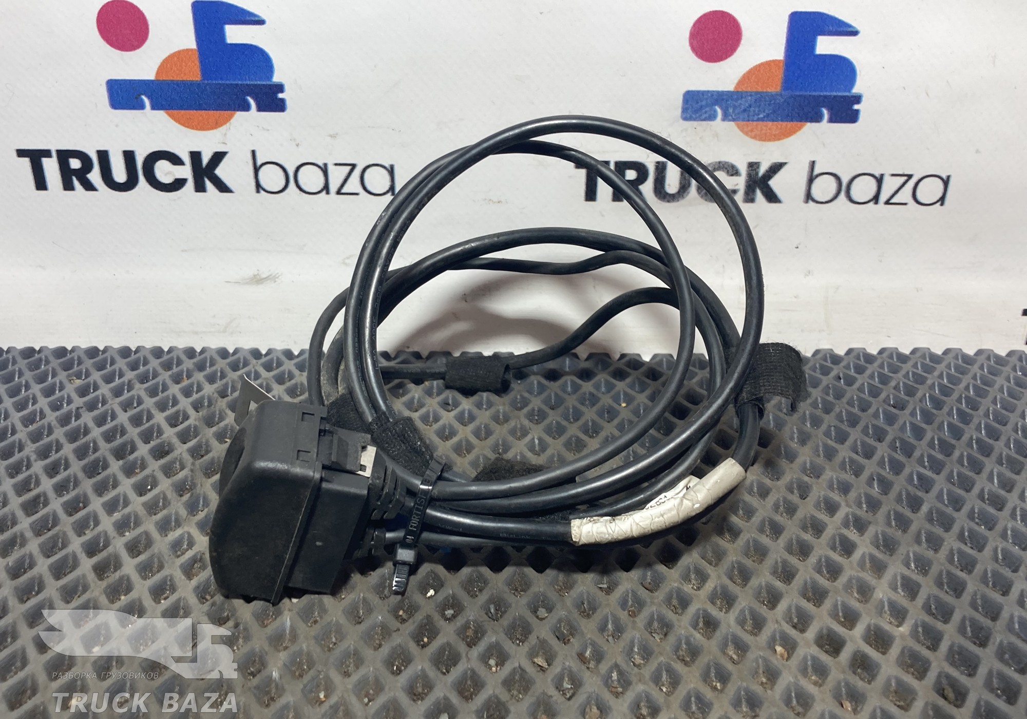 2020931 Порт USB для Daf XF105 (с 2006 по 2020)