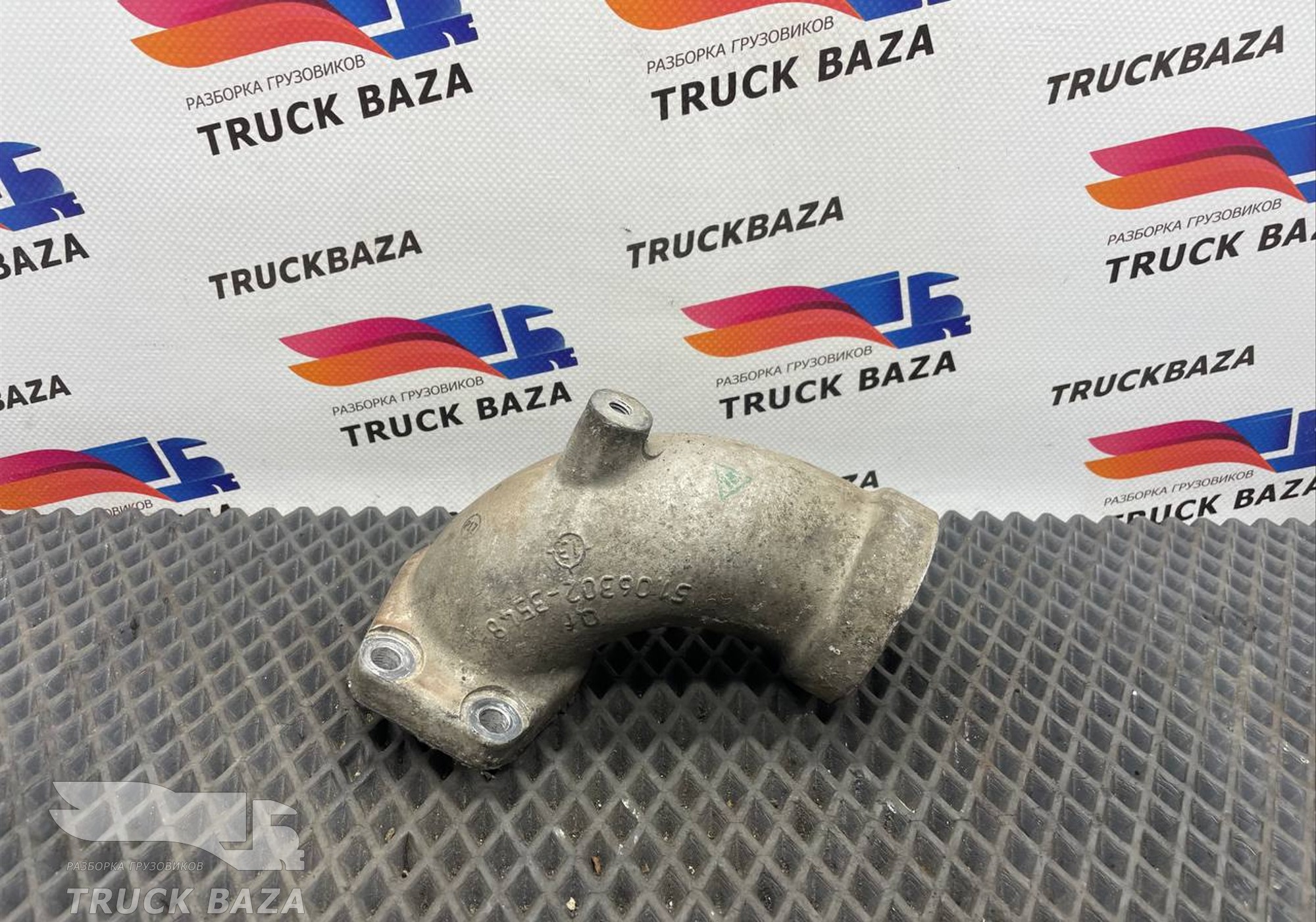 51063023548 Патрубок системы охлаждения для Man TGX II (с 2012)