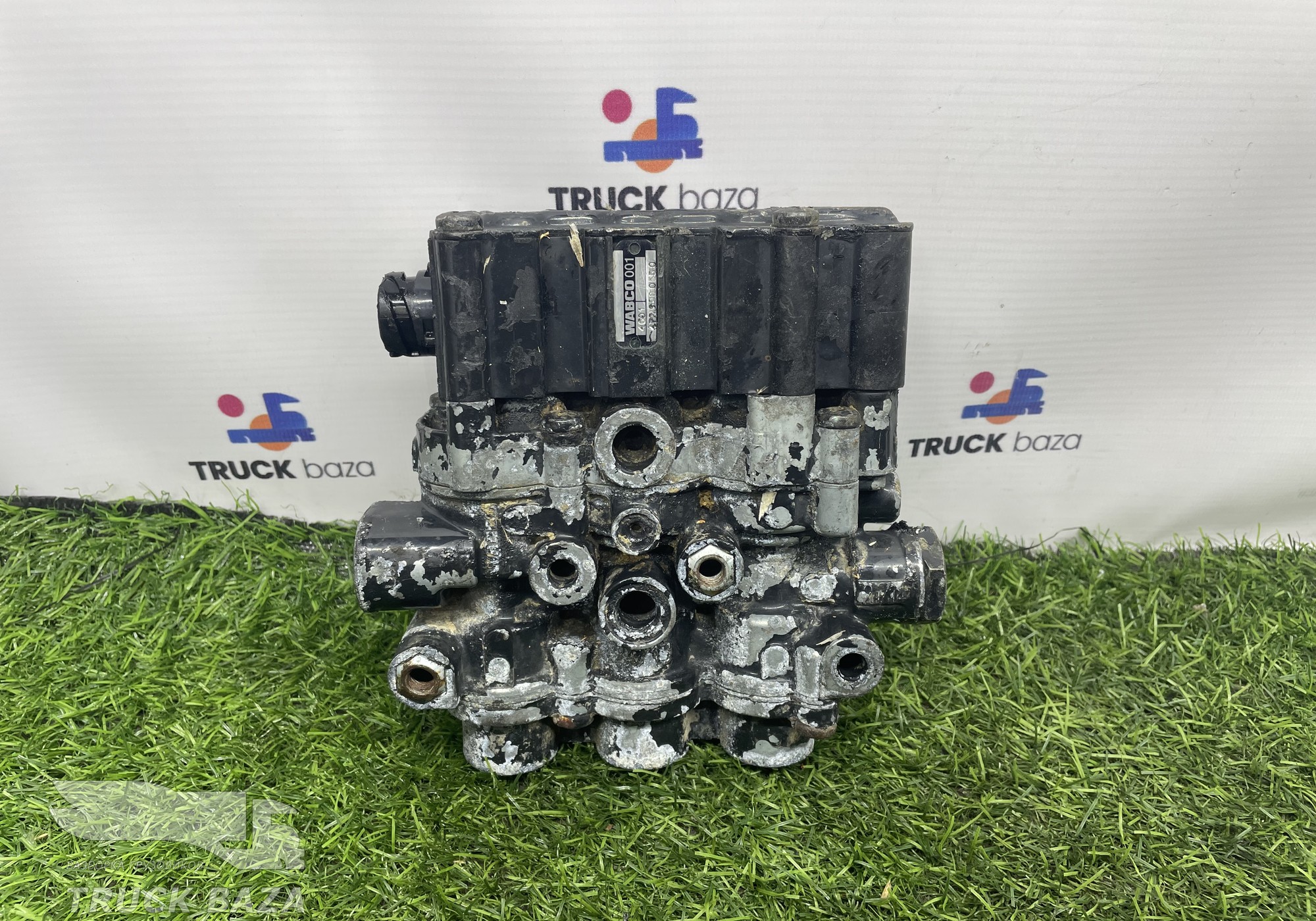 4729000550 Кран уровня пола главный