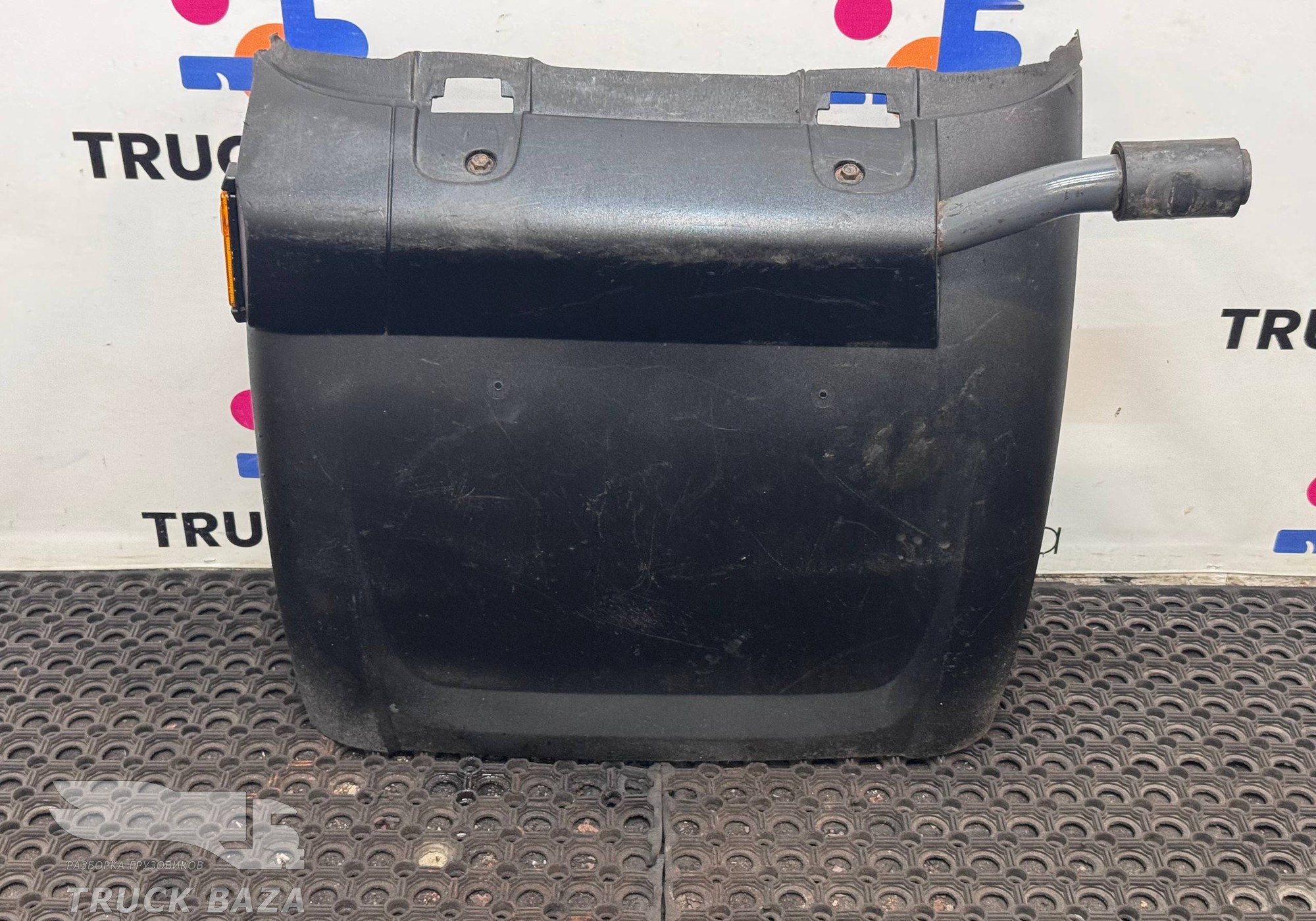 1875550 Крыло заднее правое передняя часть для Daf XF106